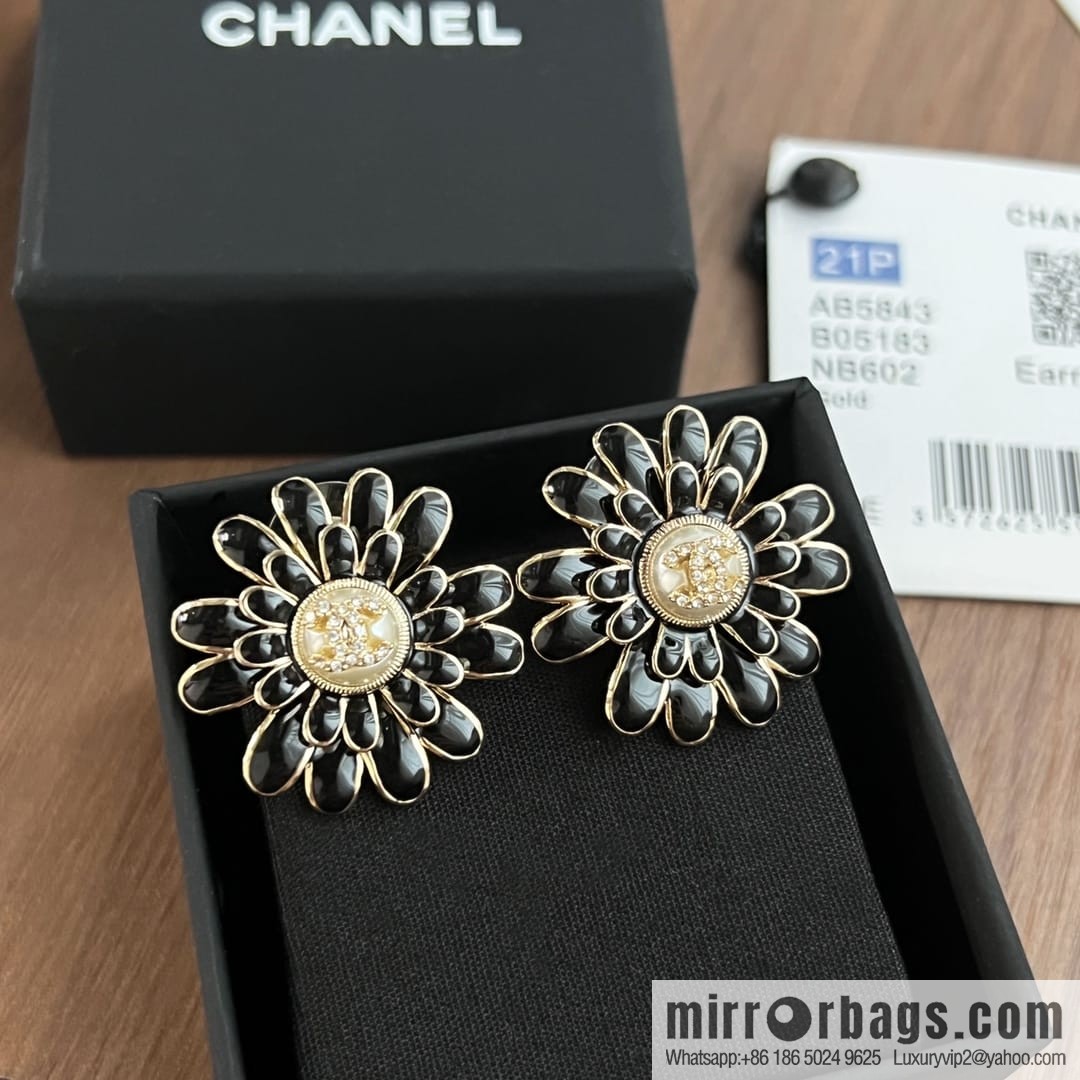 New ☑️ Chanel c1 double c black camellia stud earrings