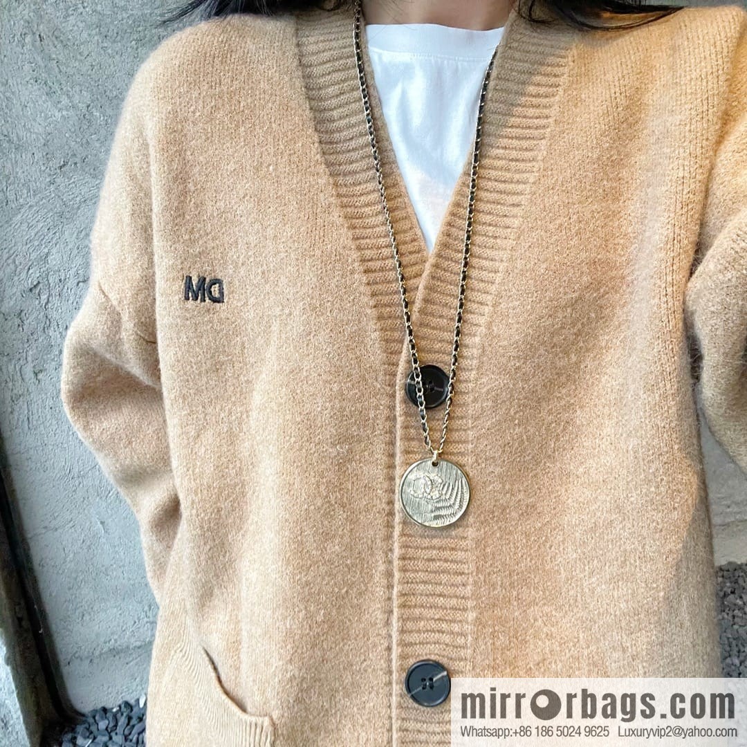 New ☑️ Chanel double c gold round wheat ear necklace sweater chain