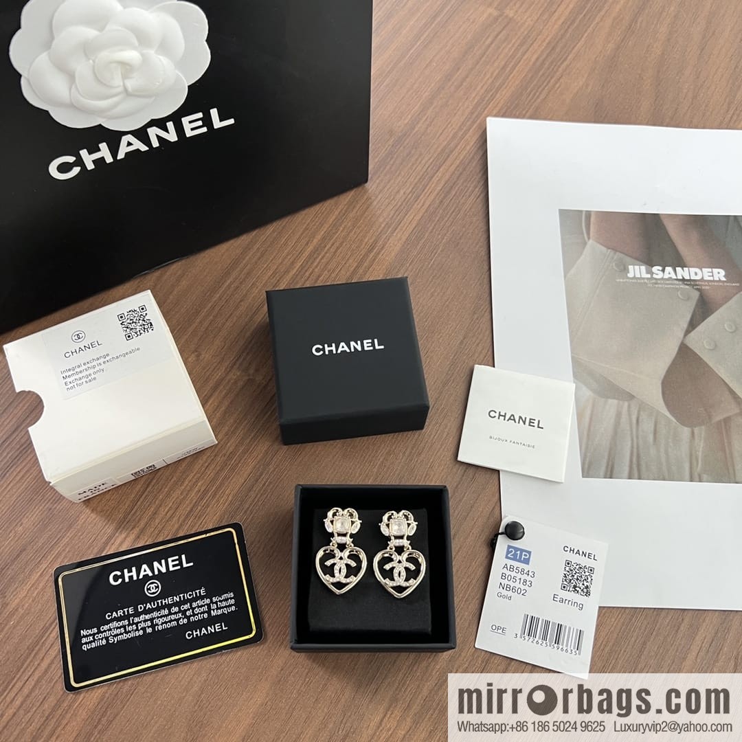 New ☑️ Chanel c2 double c gold peach heart love stud earrings
