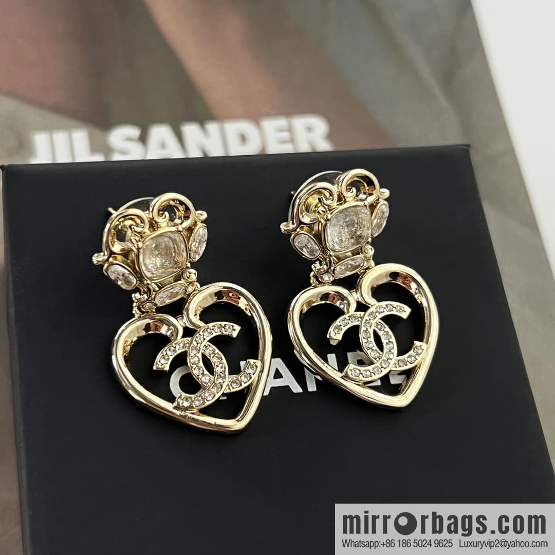 New ☑️ Chanel c2 double c gold peach heart love stud earrings