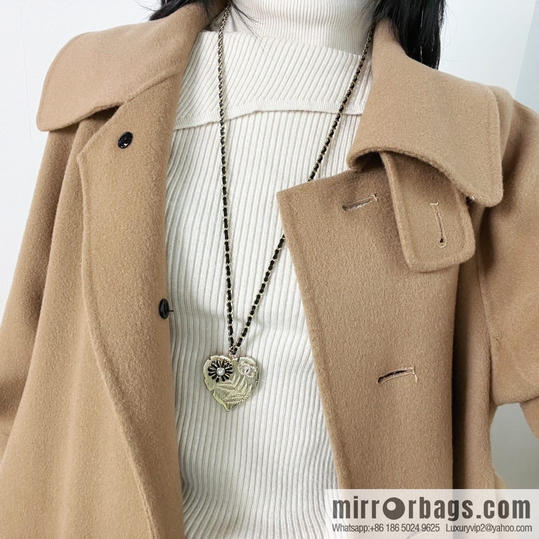 New ☑️ Chanel double c black leather rope peach heart love necklace