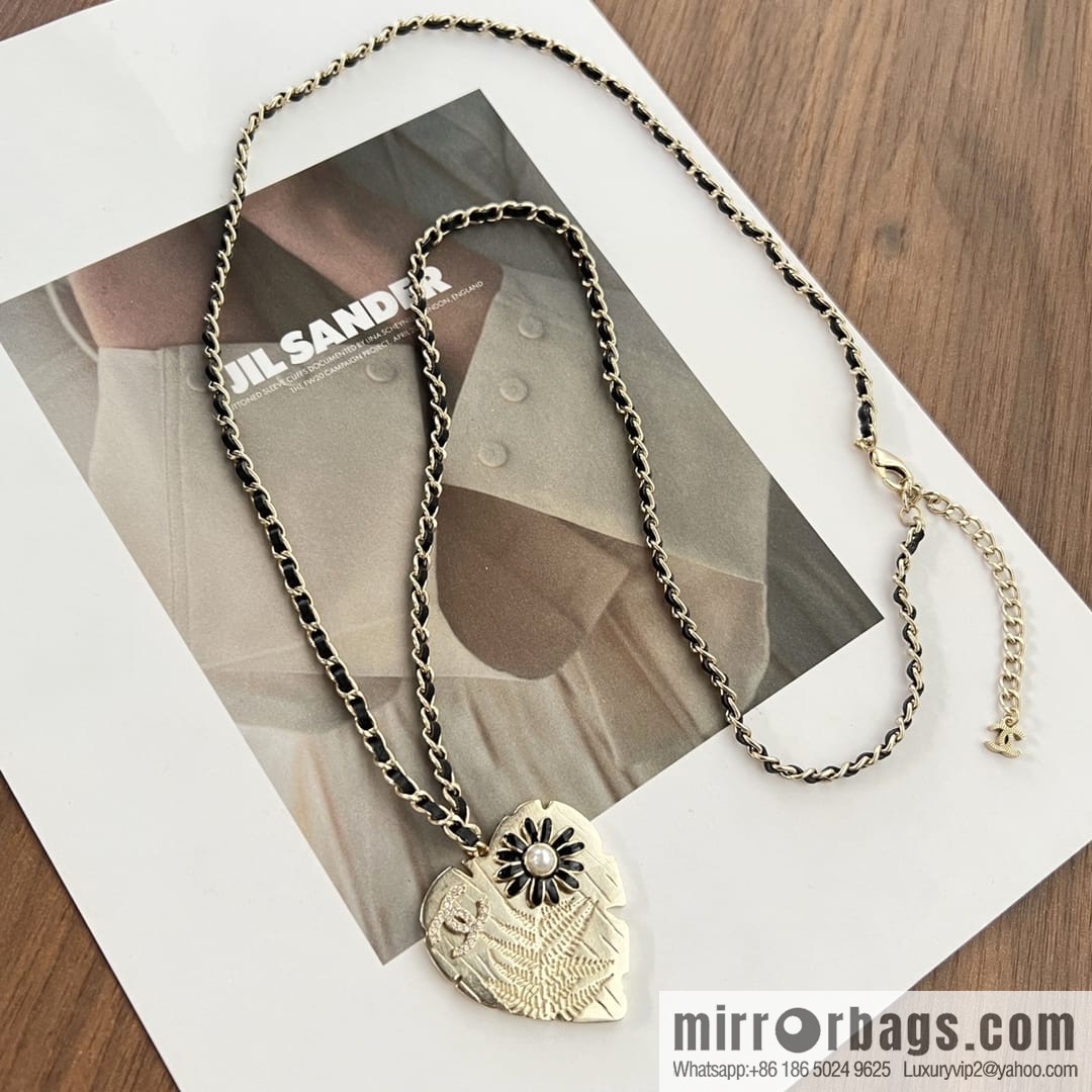 New ☑️ Chanel double c black leather rope peach heart love necklace