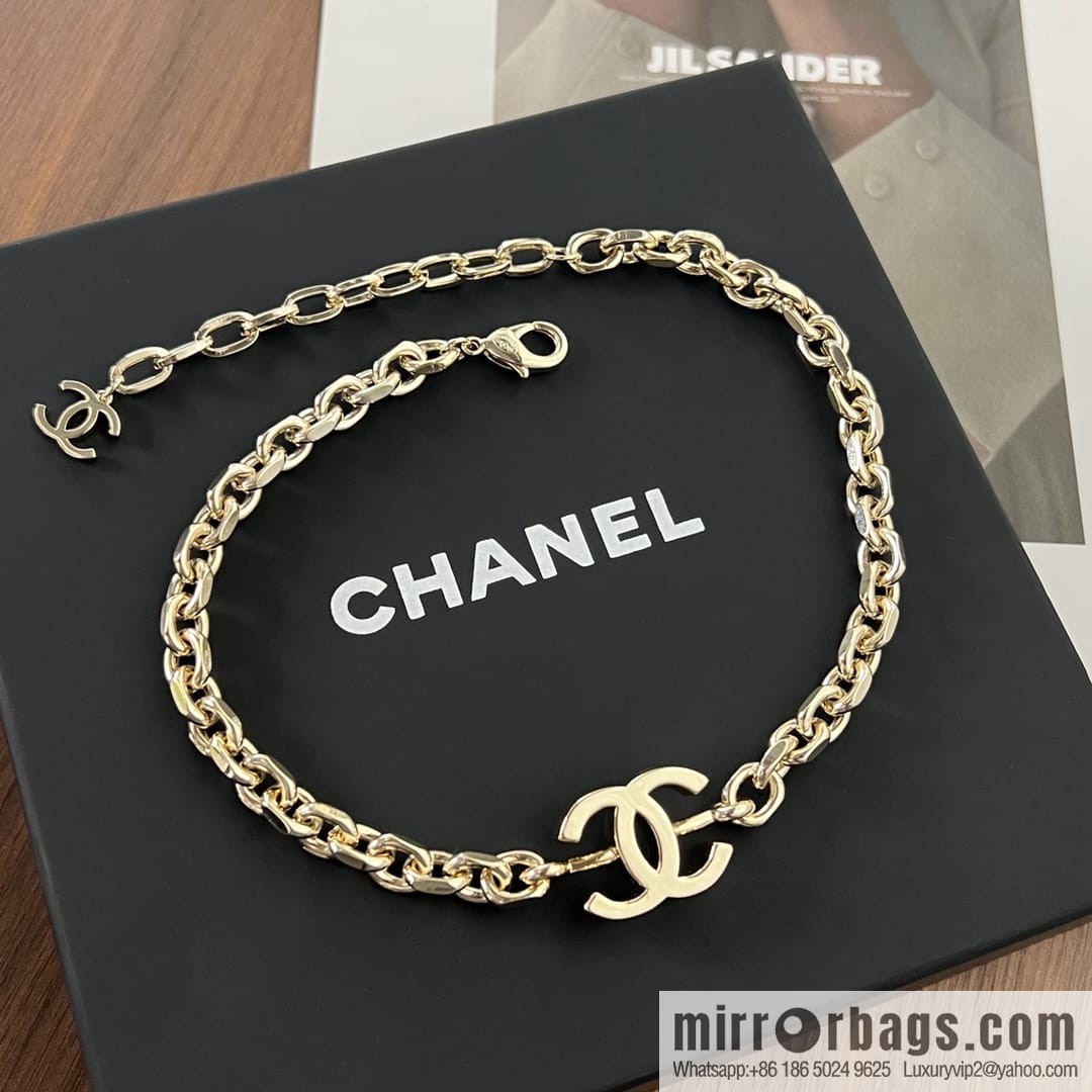 New ☑️ Chanel glossy double c necklace