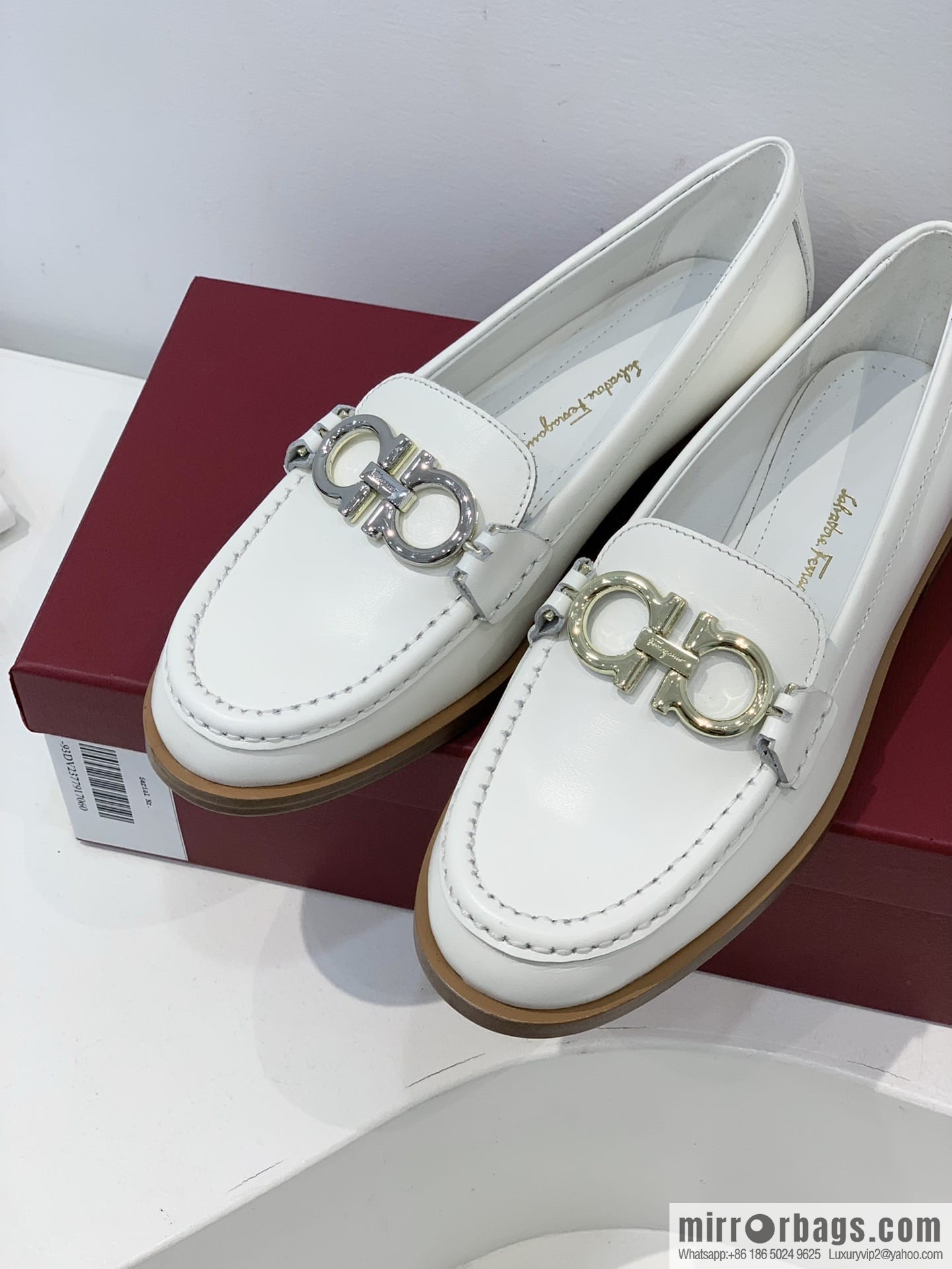 Salvatore Ferragamo ✔️ new products! Ferragamo Gancini double-sided buckle loafers single shoes