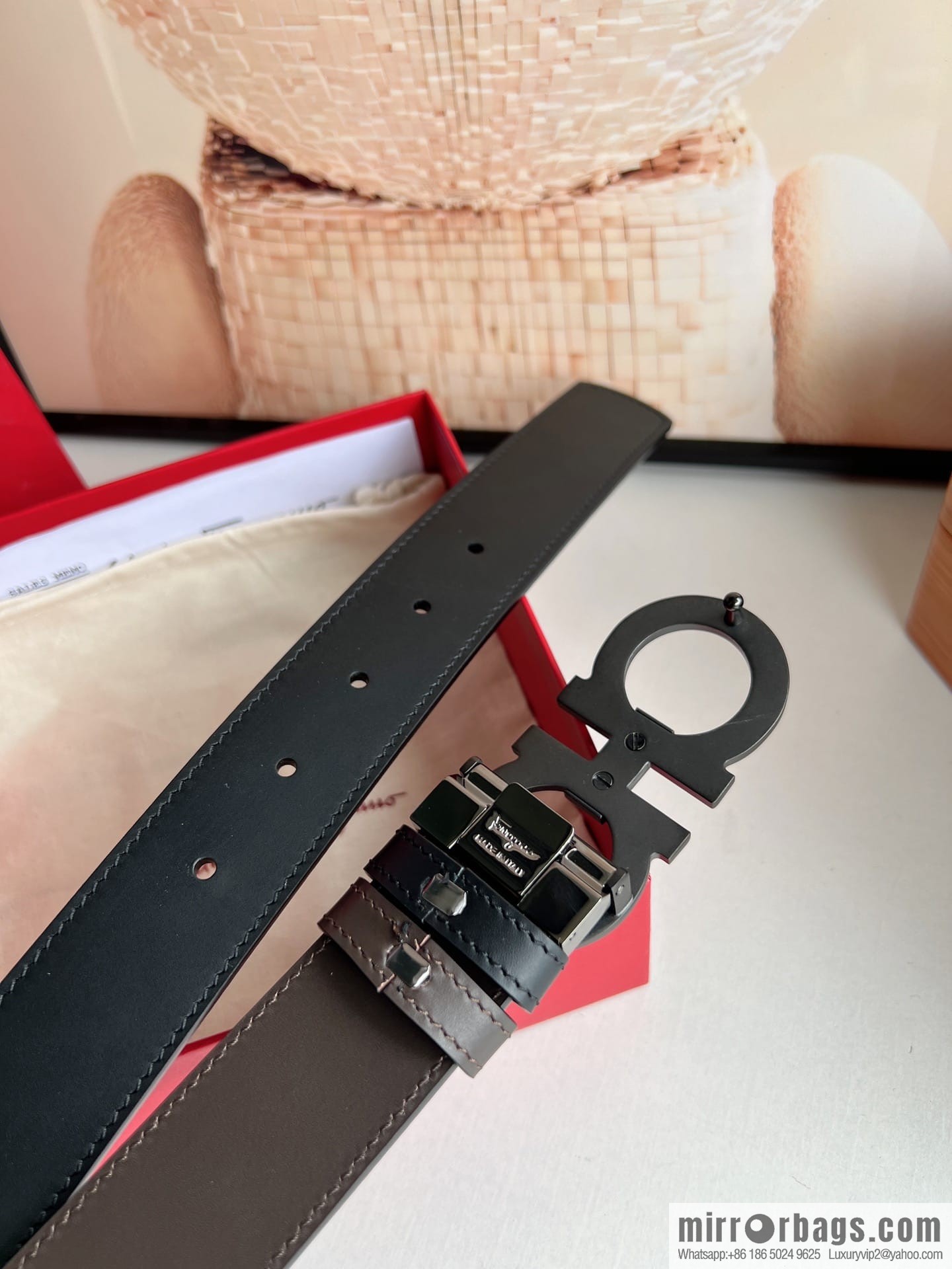 Ferragamo, exquisite figure 8 metal clasp men's 3.5cm waist belt
