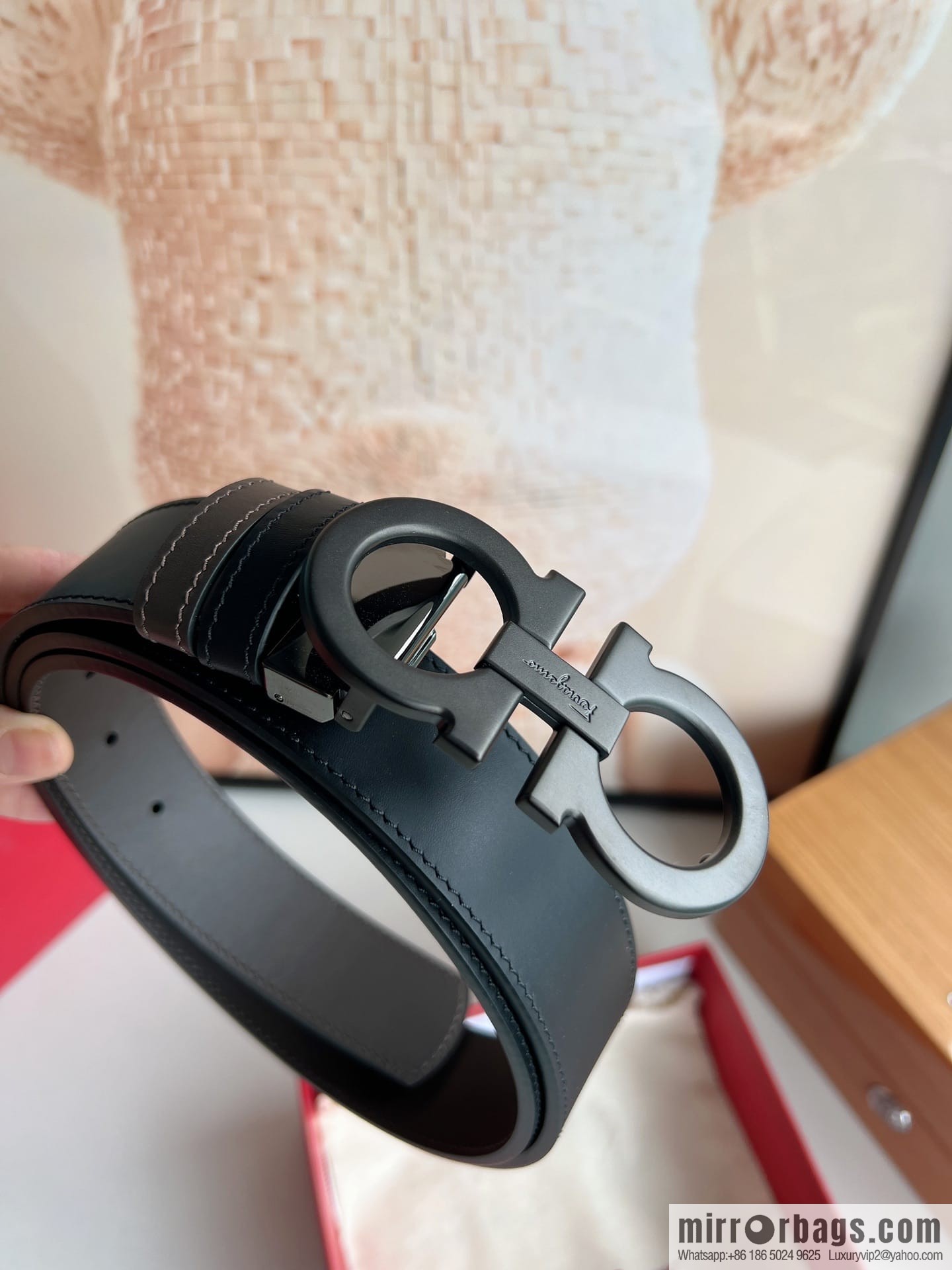 Ferragamo, exquisite figure 8 metal clasp men's 3.5cm waist belt