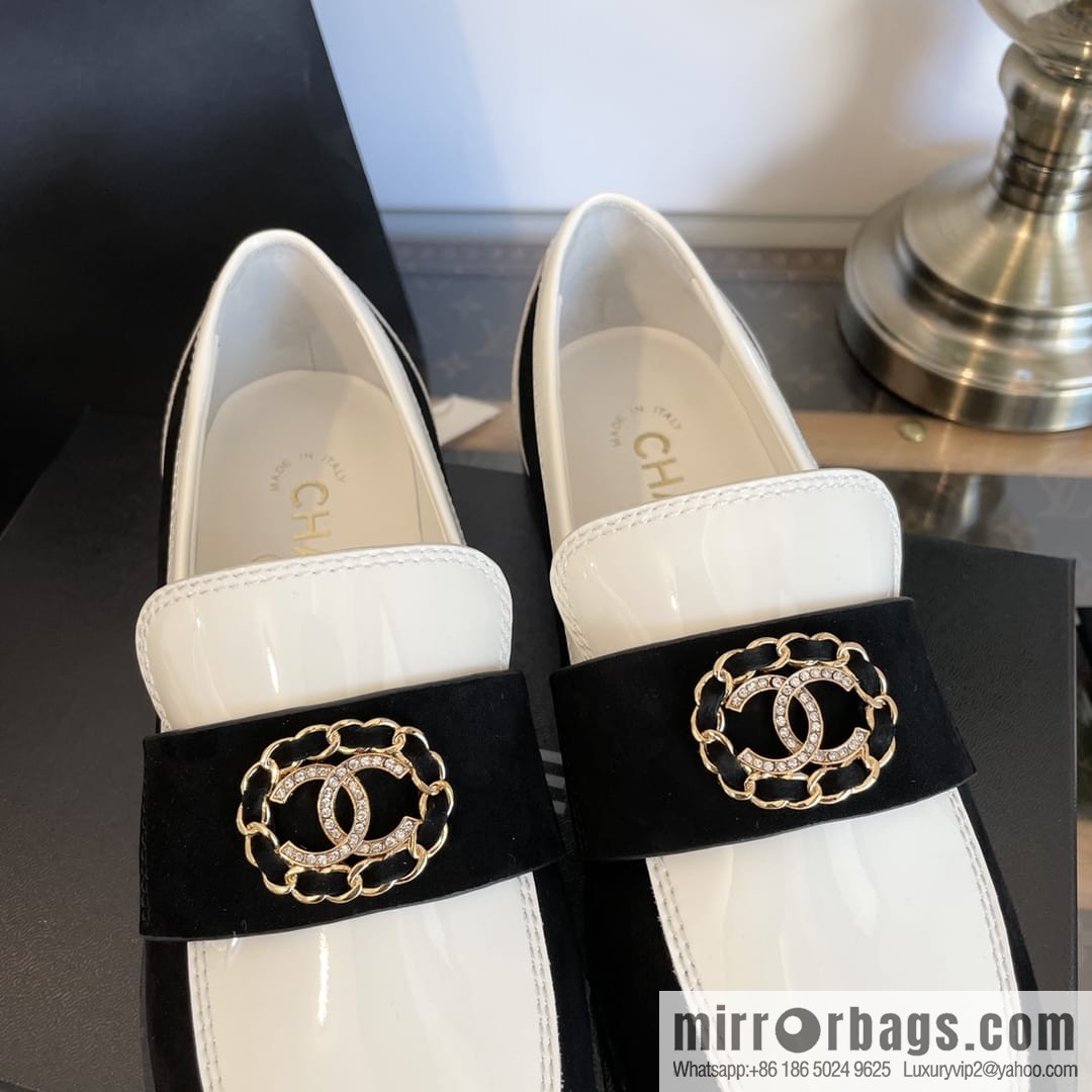 Chanel | Xiaoxiang badge rhinestone loafers