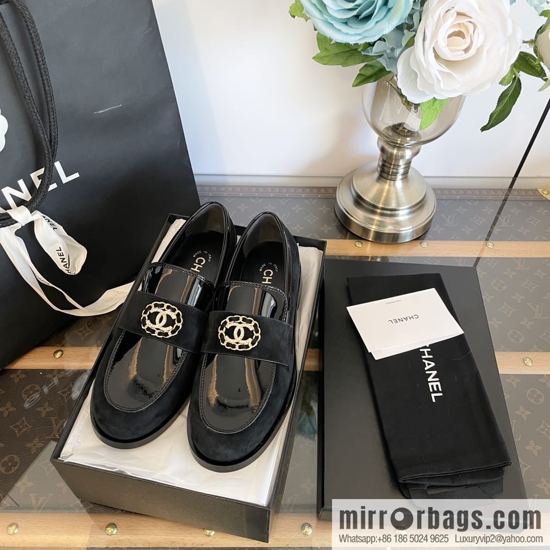 Chanel | Xiaoxiang badge rhinestone loafers