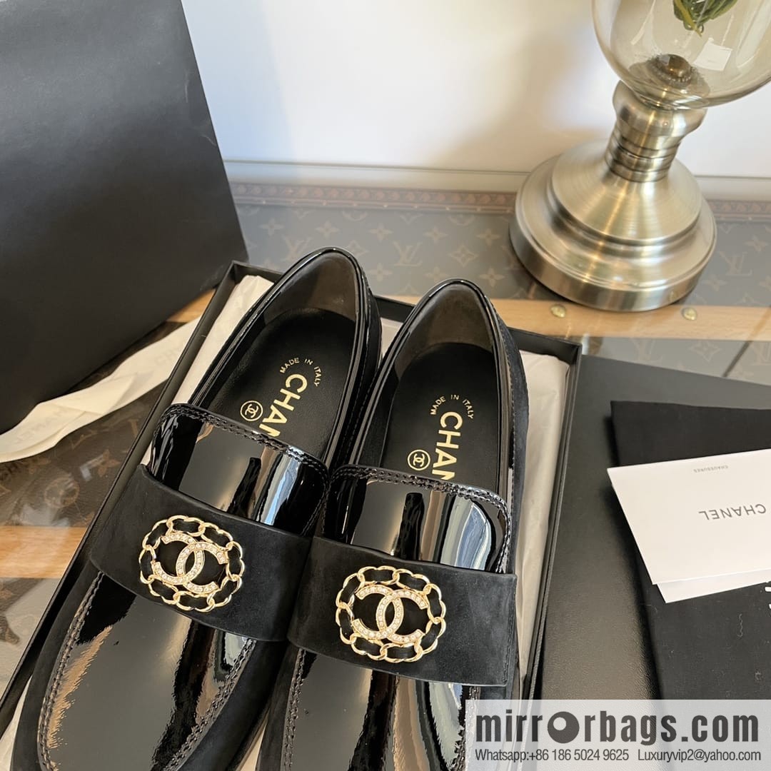 Chanel | Xiaoxiang badge rhinestone loafers