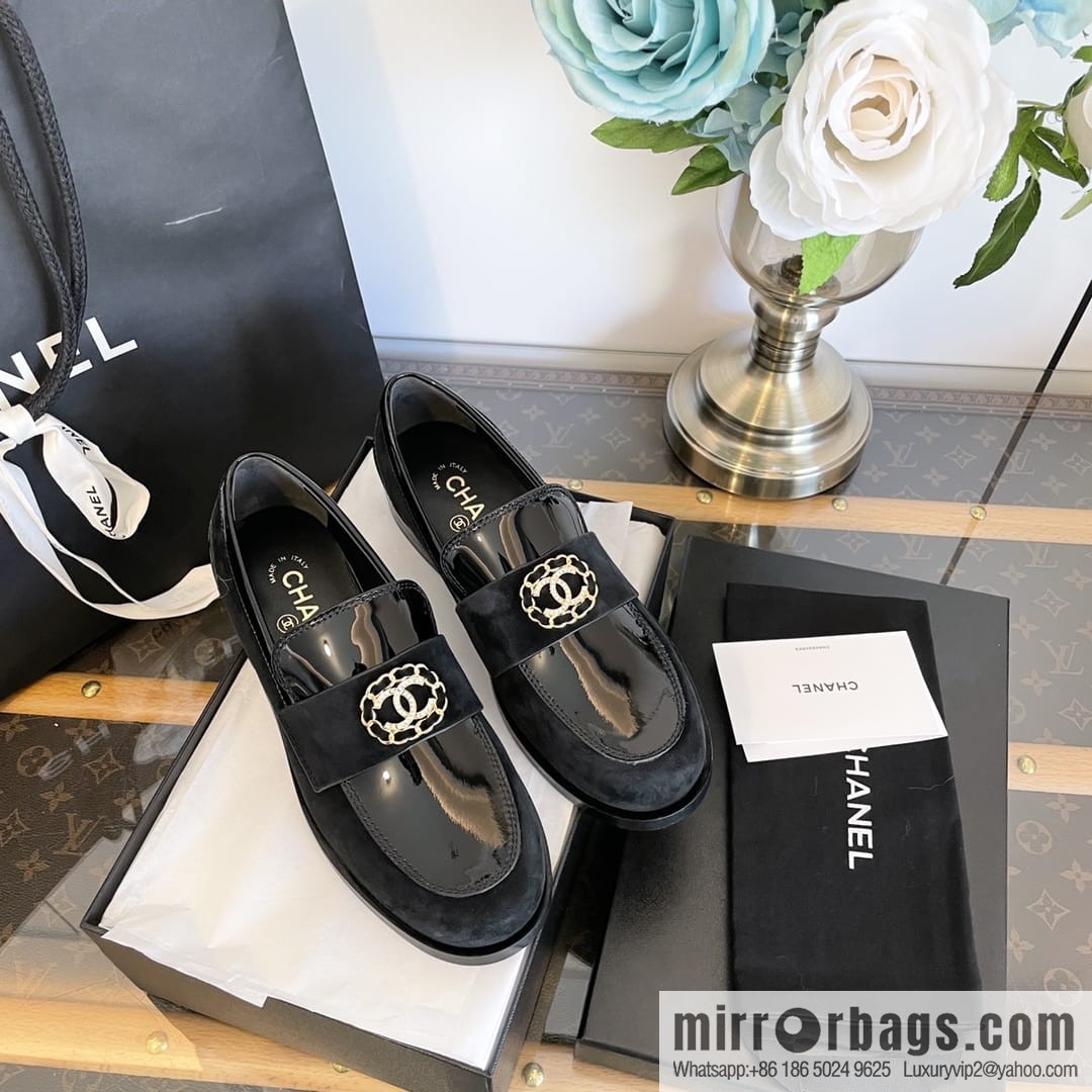 Chanel | Xiaoxiang badge rhinestone loafers