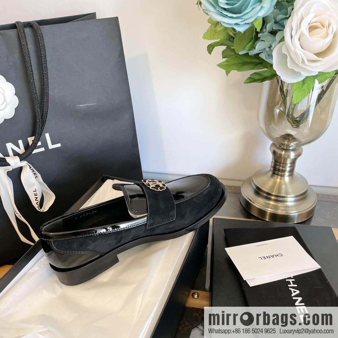 Chanel | Xiaoxiang badge rhinestone loafers