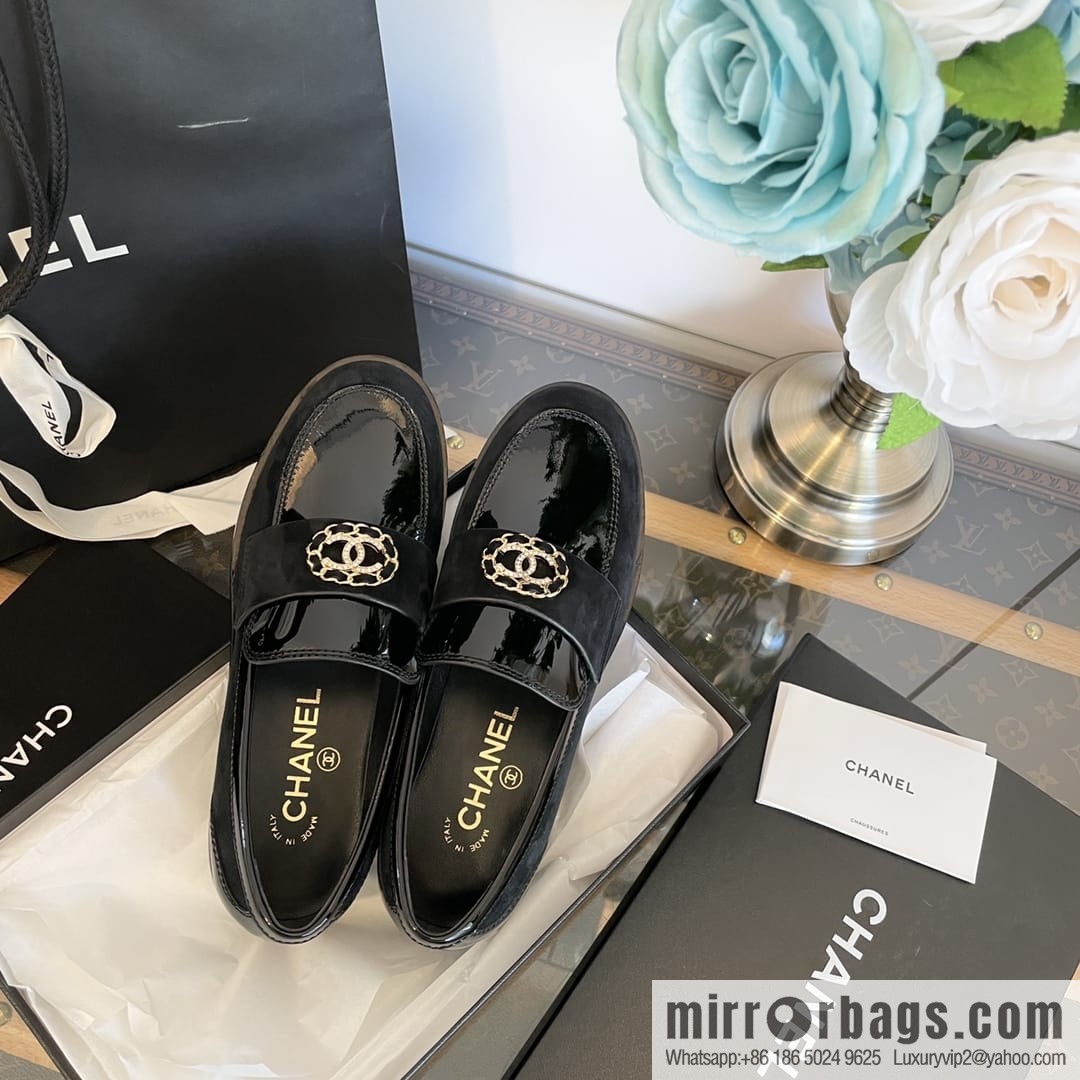 Chanel | Xiaoxiang badge rhinestone loafers