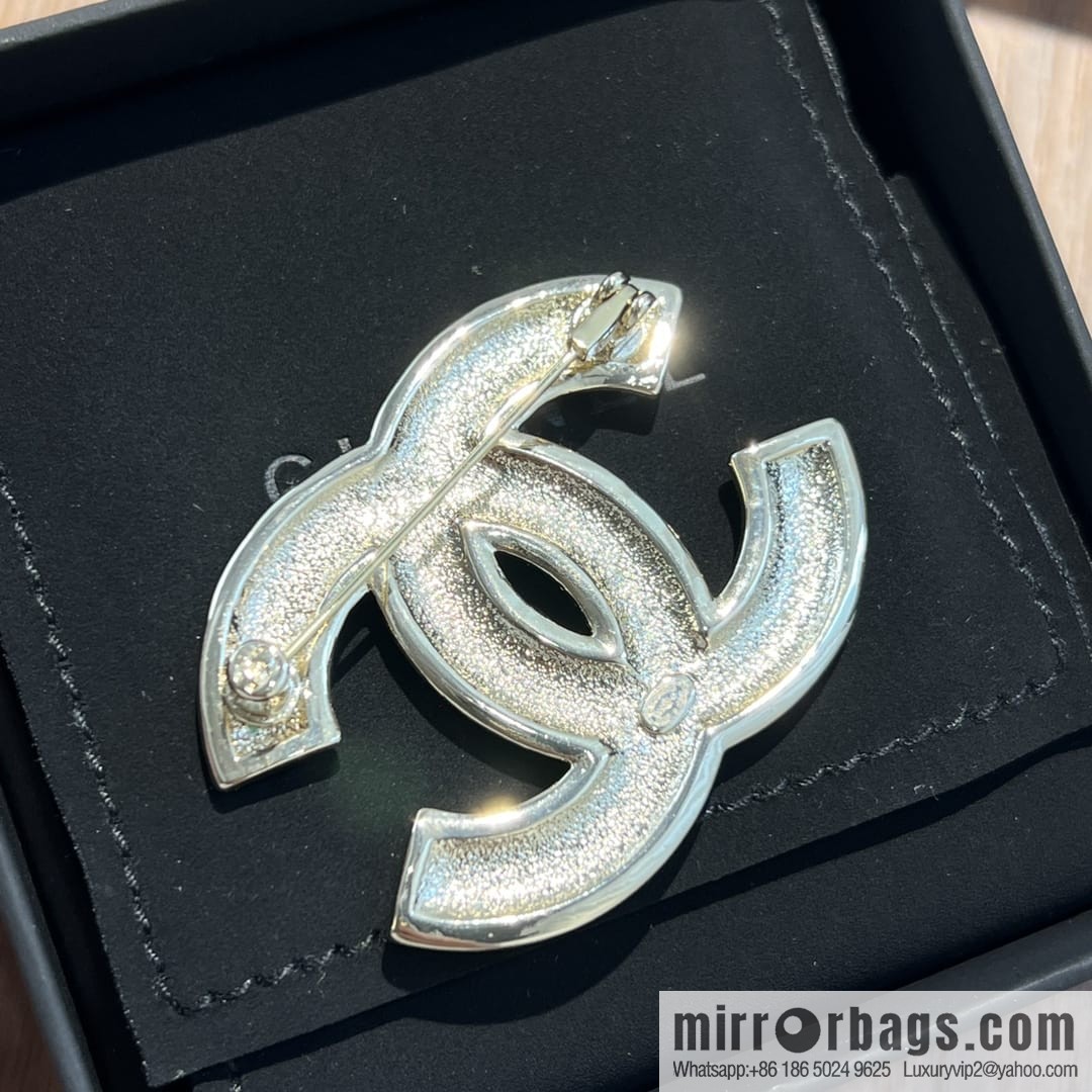New ☑️ Chanel double c diamond brooch