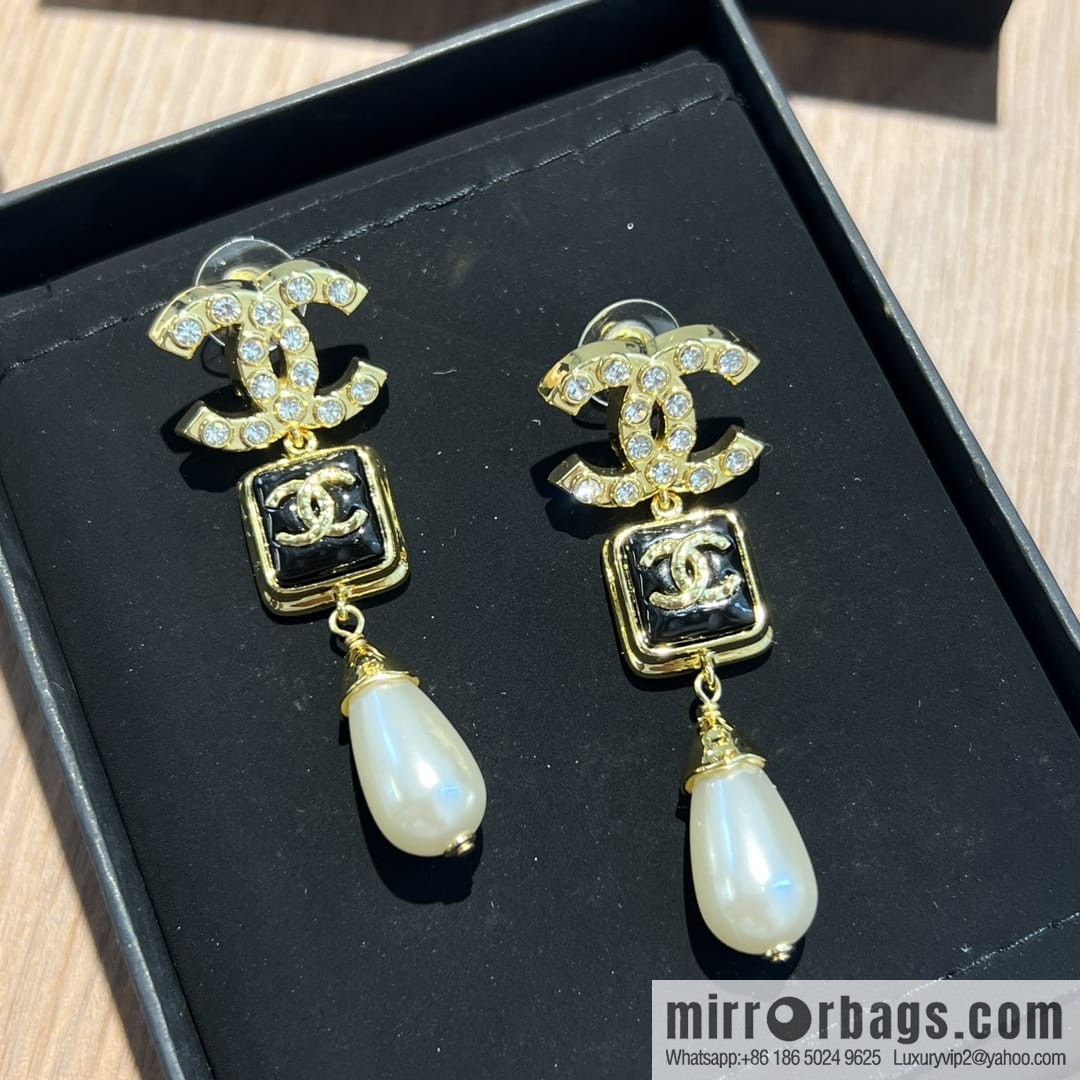 New ☑️ Chanel c3 double c full diamond square pearl stud earrings