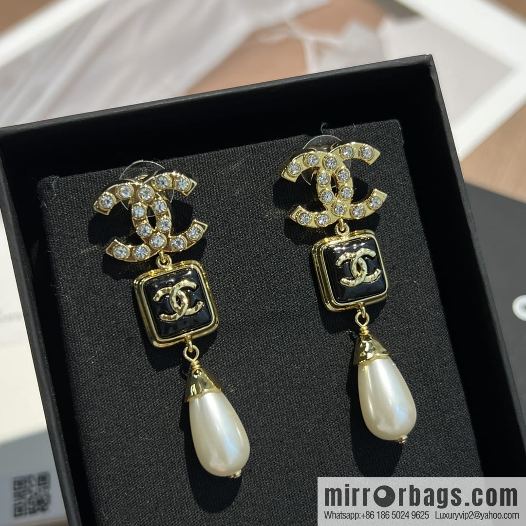New ☑️ Chanel c3 double c full diamond square pearl stud earrings