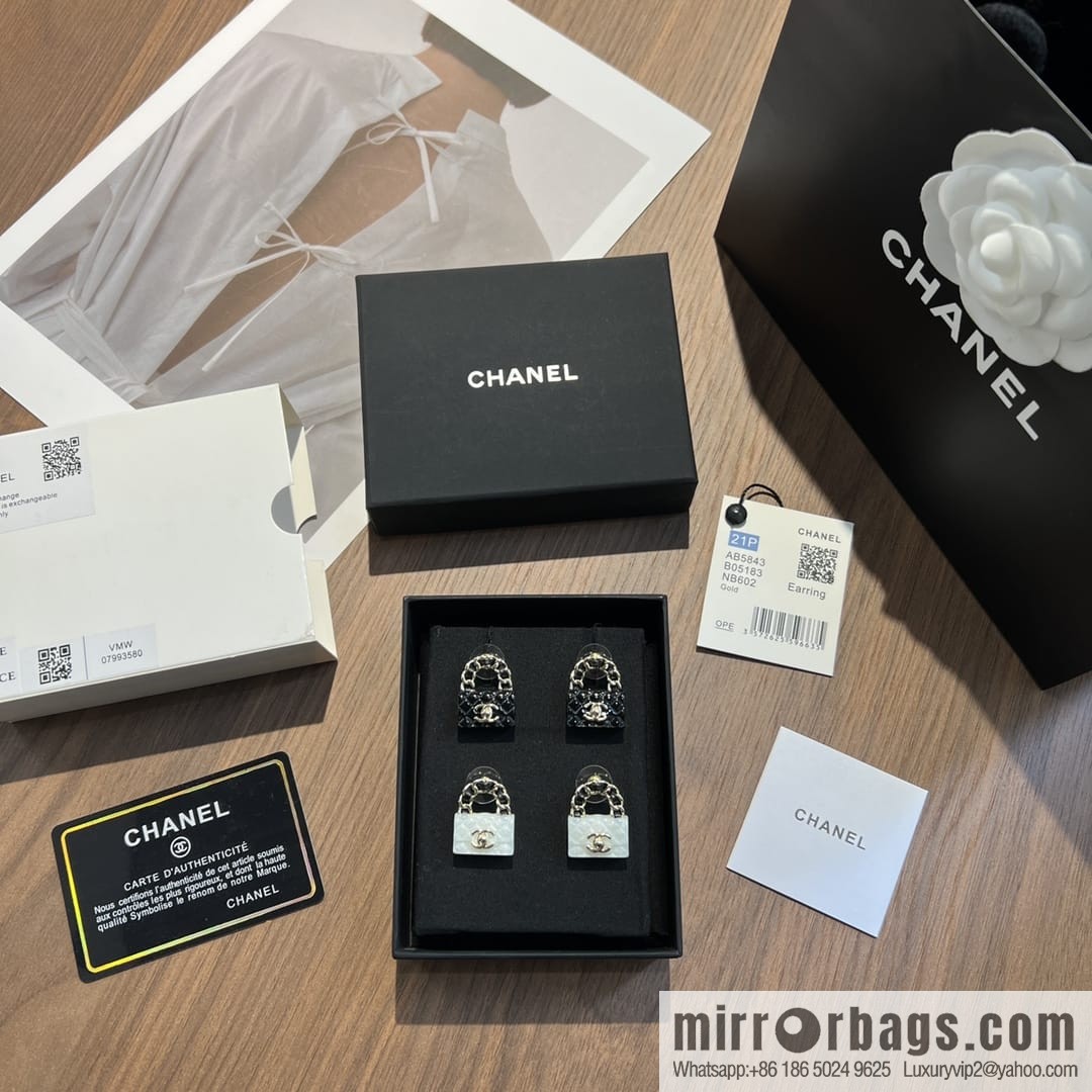 New ☑️ Chanel c1 double c lock bag stud earrings