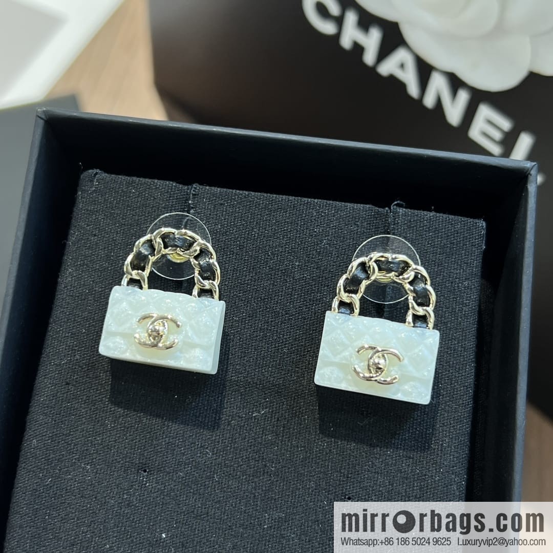New ☑️ Chanel c1 double c lock bag stud earrings