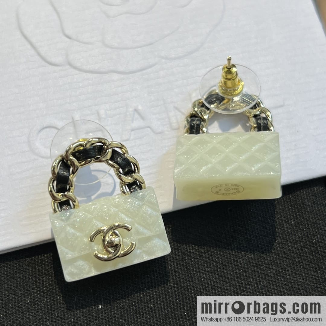 New ☑️ Chanel c1 double c lock bag stud earrings