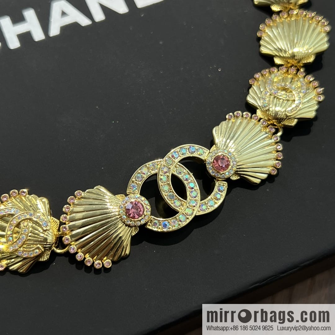 New ☑️ Chanel double c gold shell 🐚 necklace