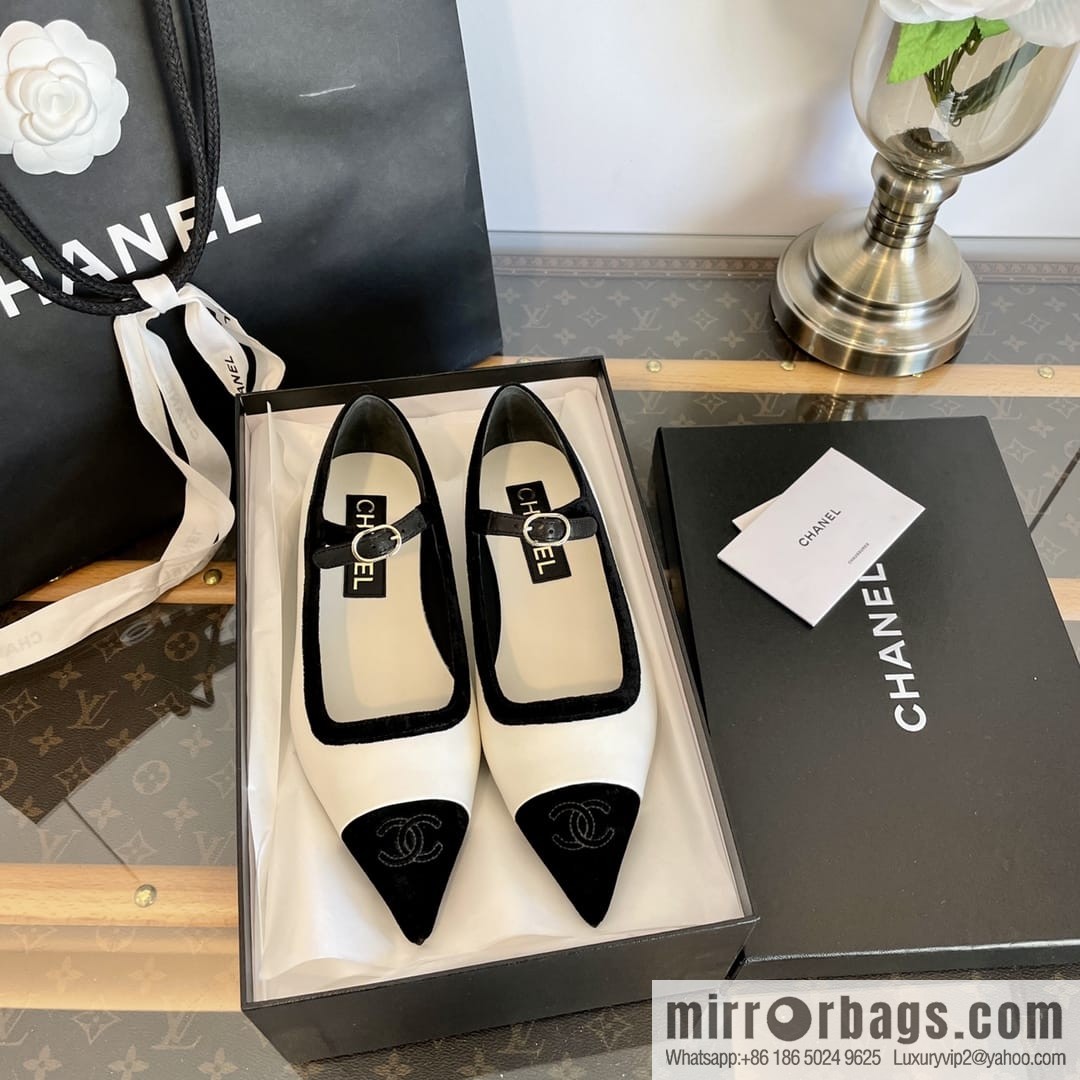 Chanel small fragrance velvet pointed Mary Jane flat shoes