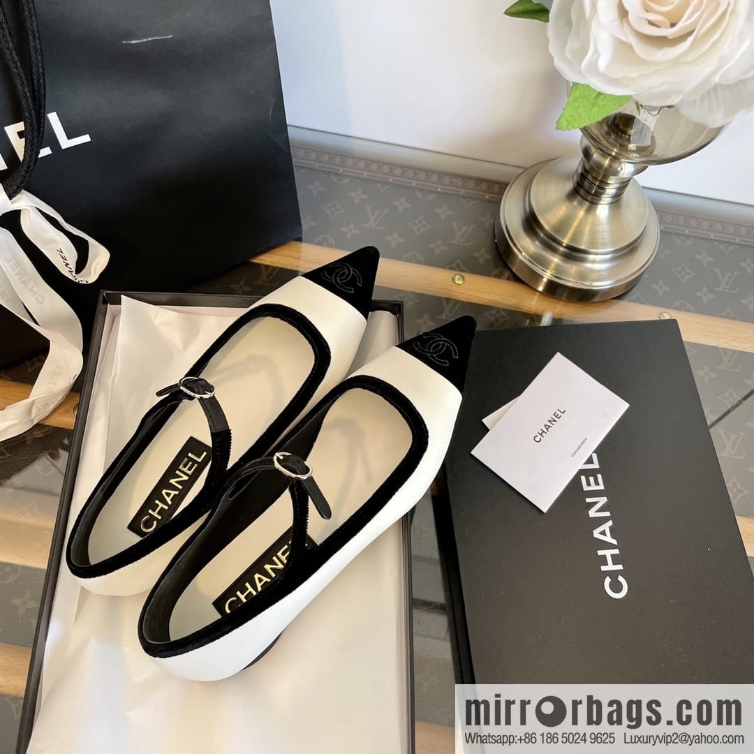 Chanel small fragrance velvet pointed Mary Jane flat shoes