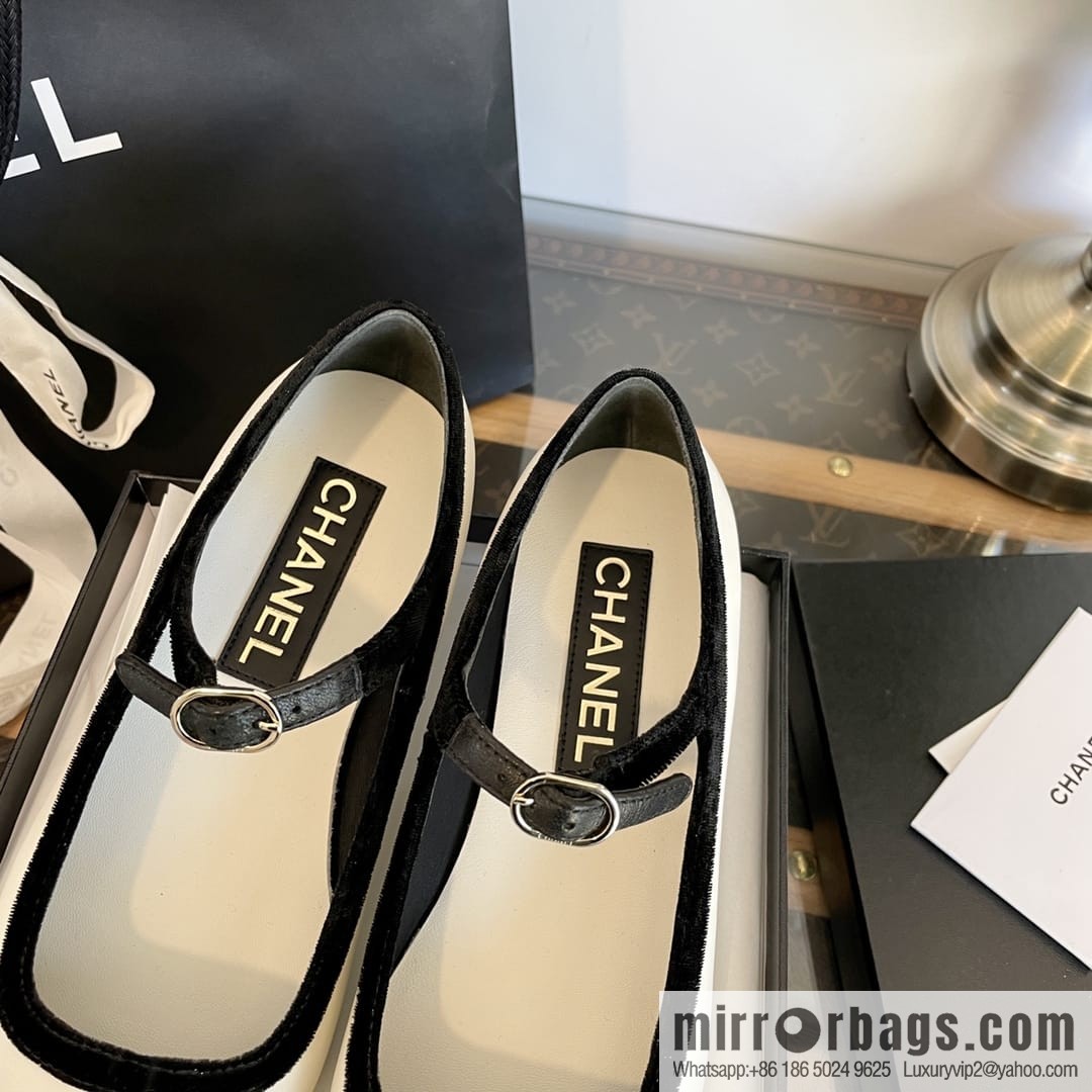 Chanel small fragrance velvet pointed Mary Jane flat shoes