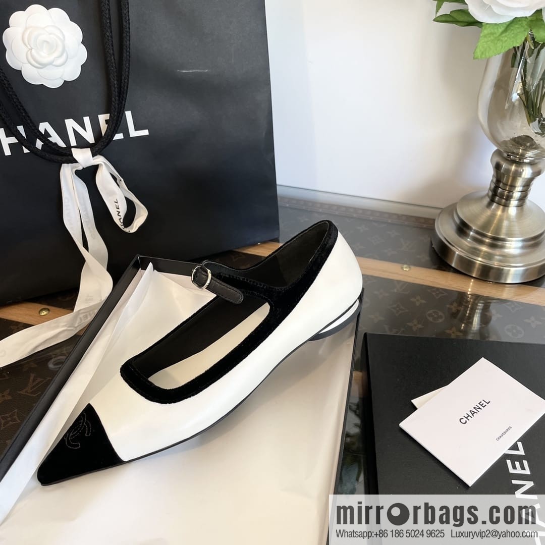 Chanel small fragrance velvet pointed Mary Jane flat shoes
