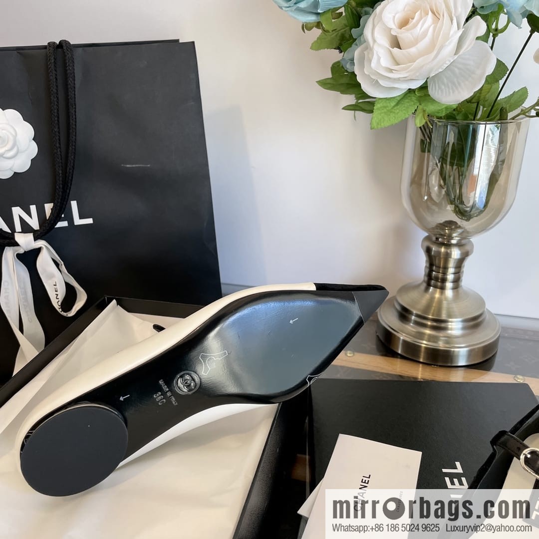 Chanel small fragrance velvet pointed Mary Jane flat shoes