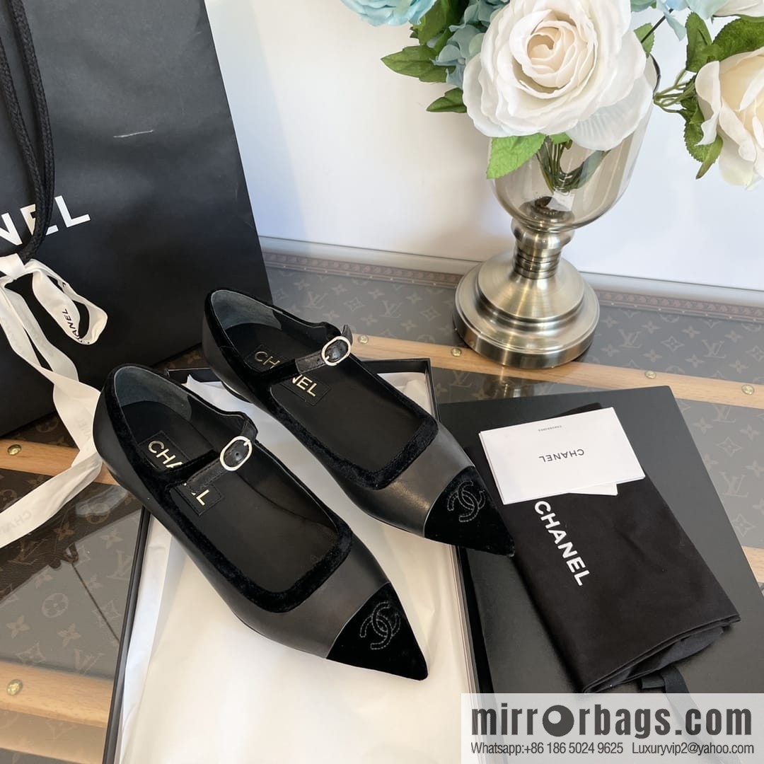 Chanel small fragrance velvet pointed Mary Jane flat shoes