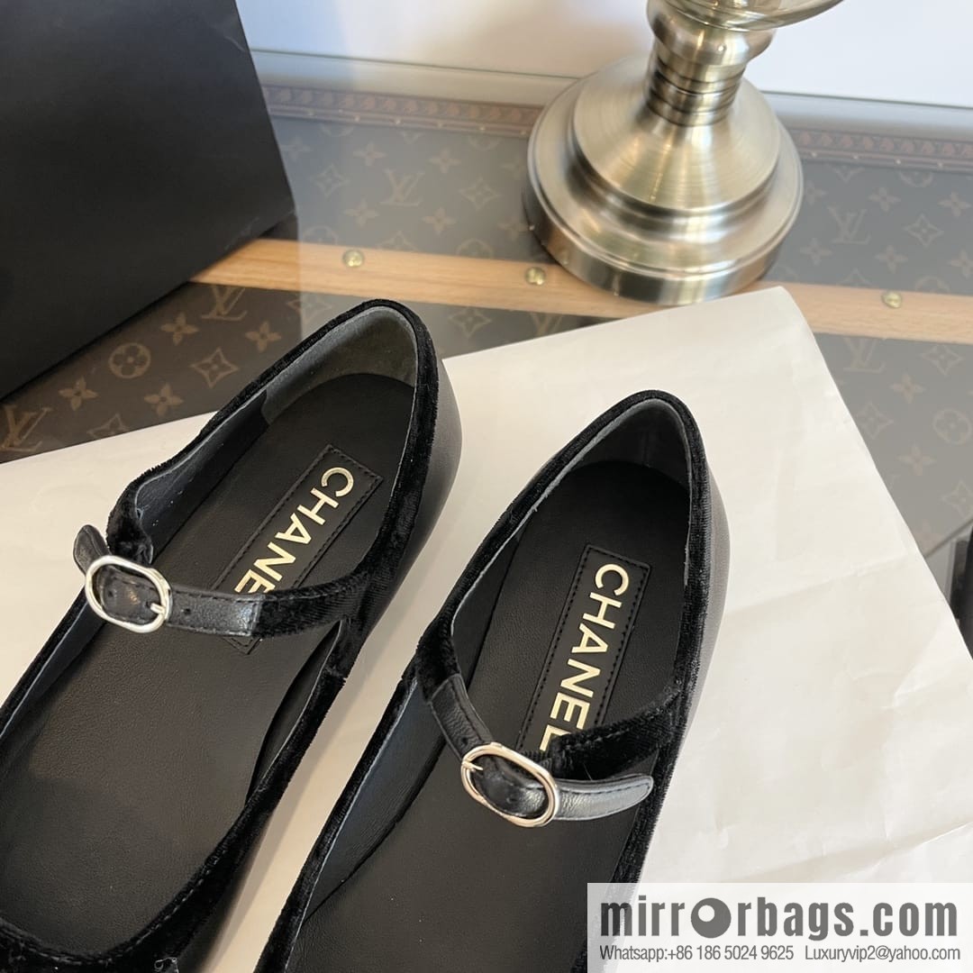 Chanel small fragrance velvet pointed Mary Jane flat shoes