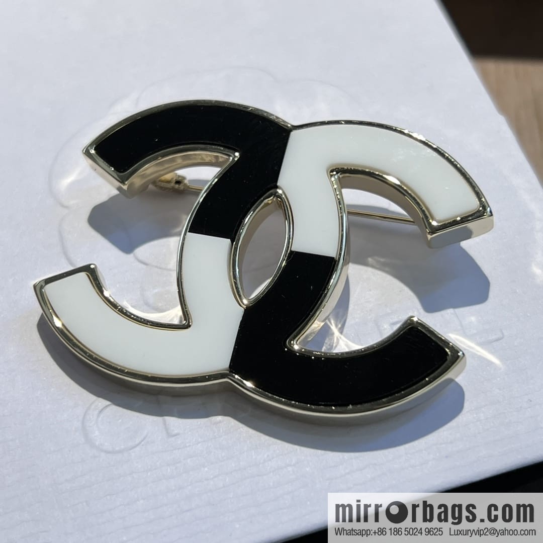 New ☑️ Chanel double c black and white brooch