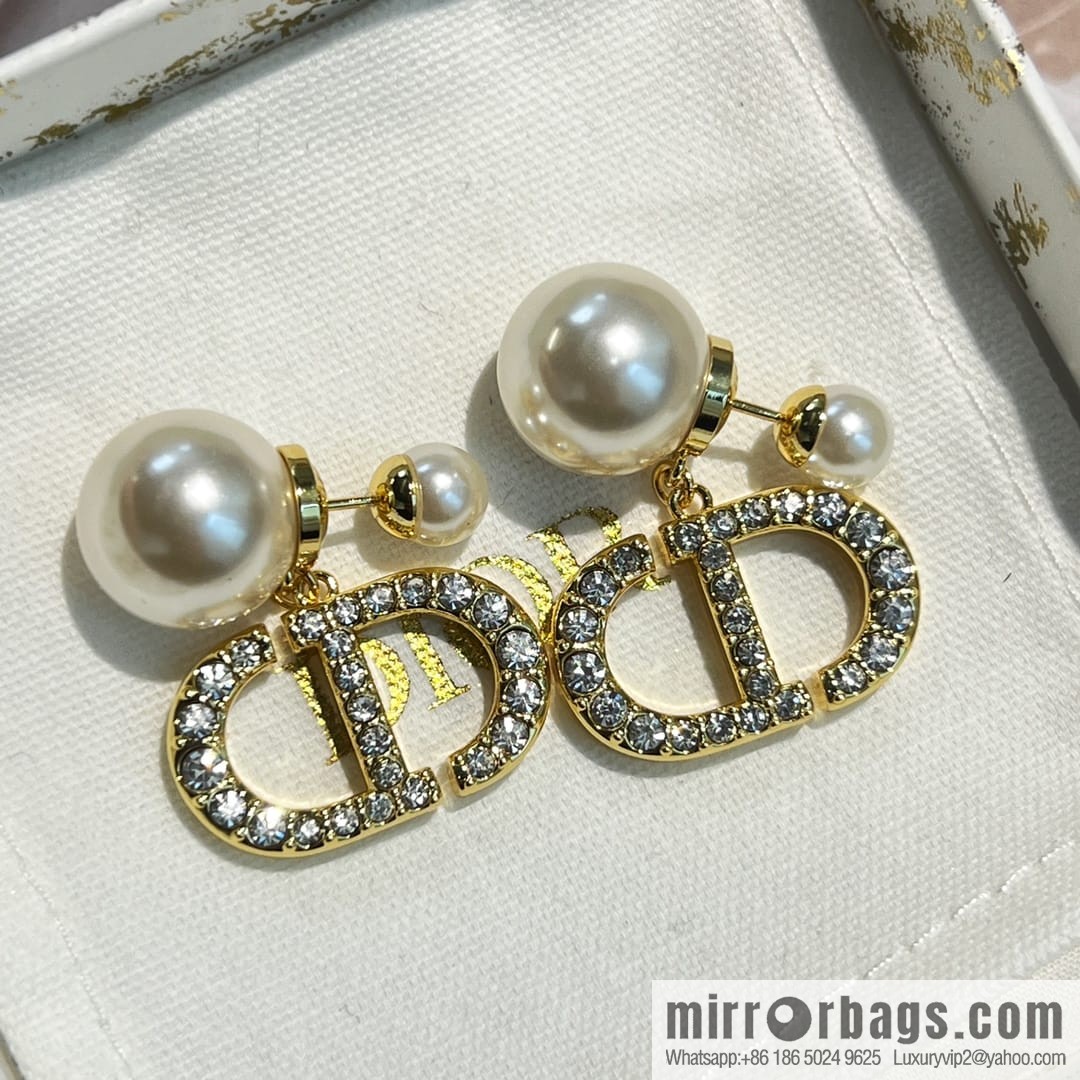 New ☑️ Dior size pearl full diamond CD stud earrings