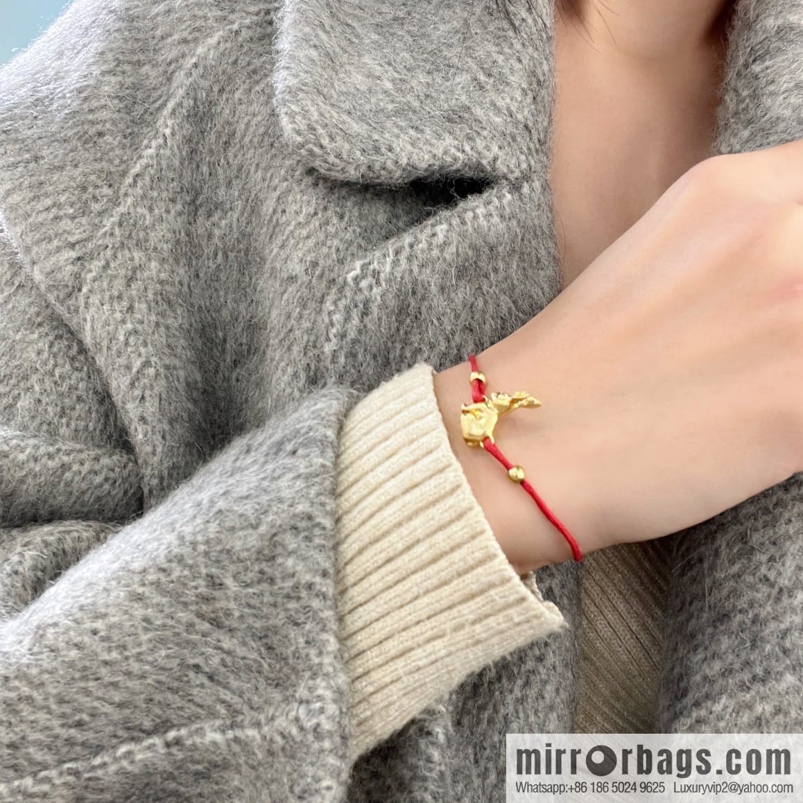 Dior rabbit 🐰 red rope bracelet hand rope