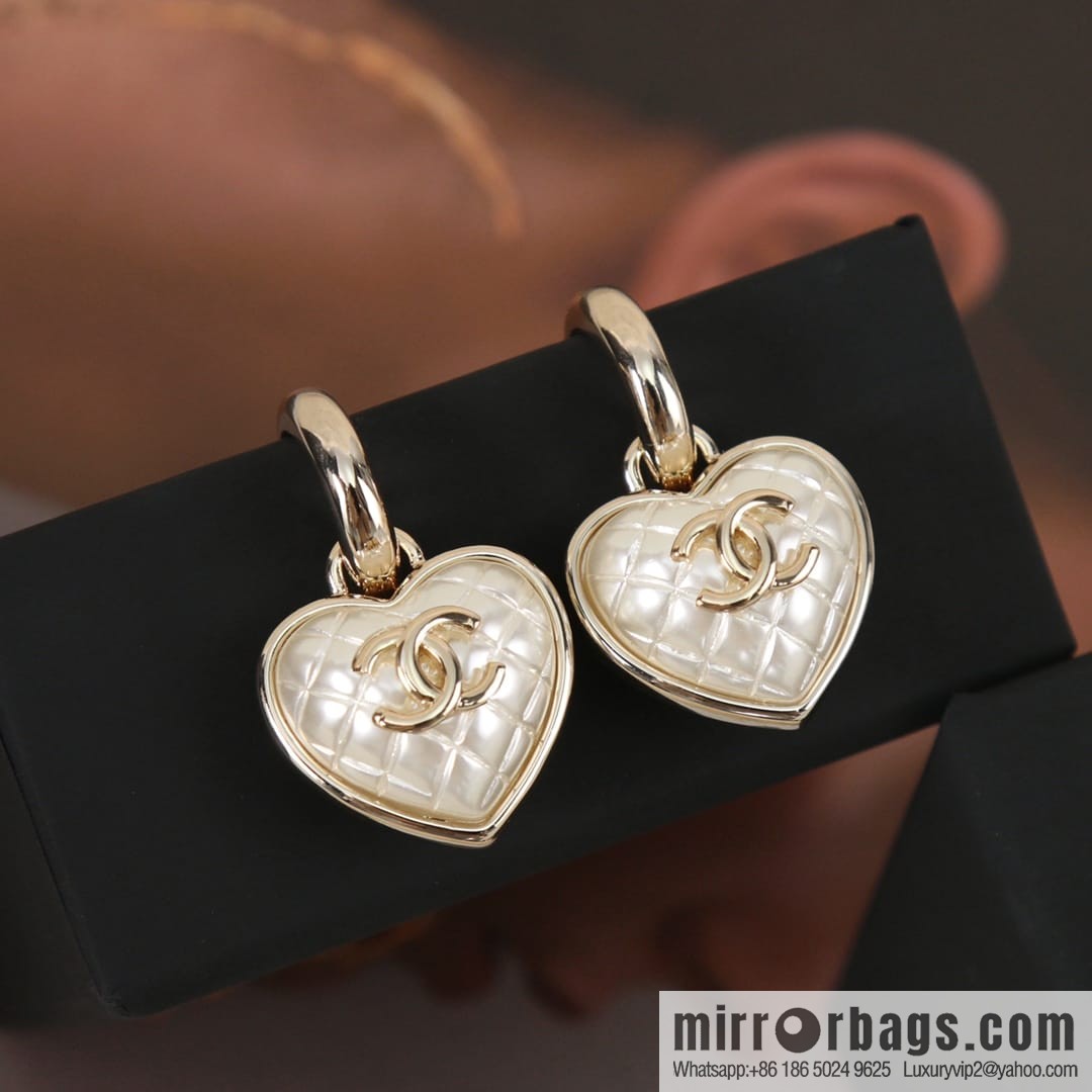 New ☑️ Chanel c2 double c rhombus peach heart love stud earrings