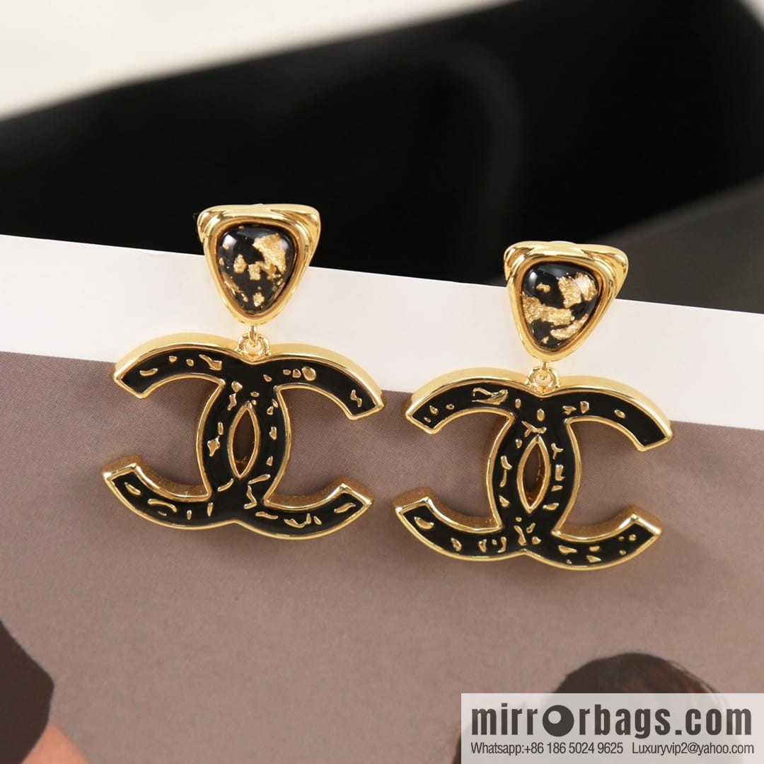 New ☑️ Chanel c2 double c triangle gold edge stud earrings