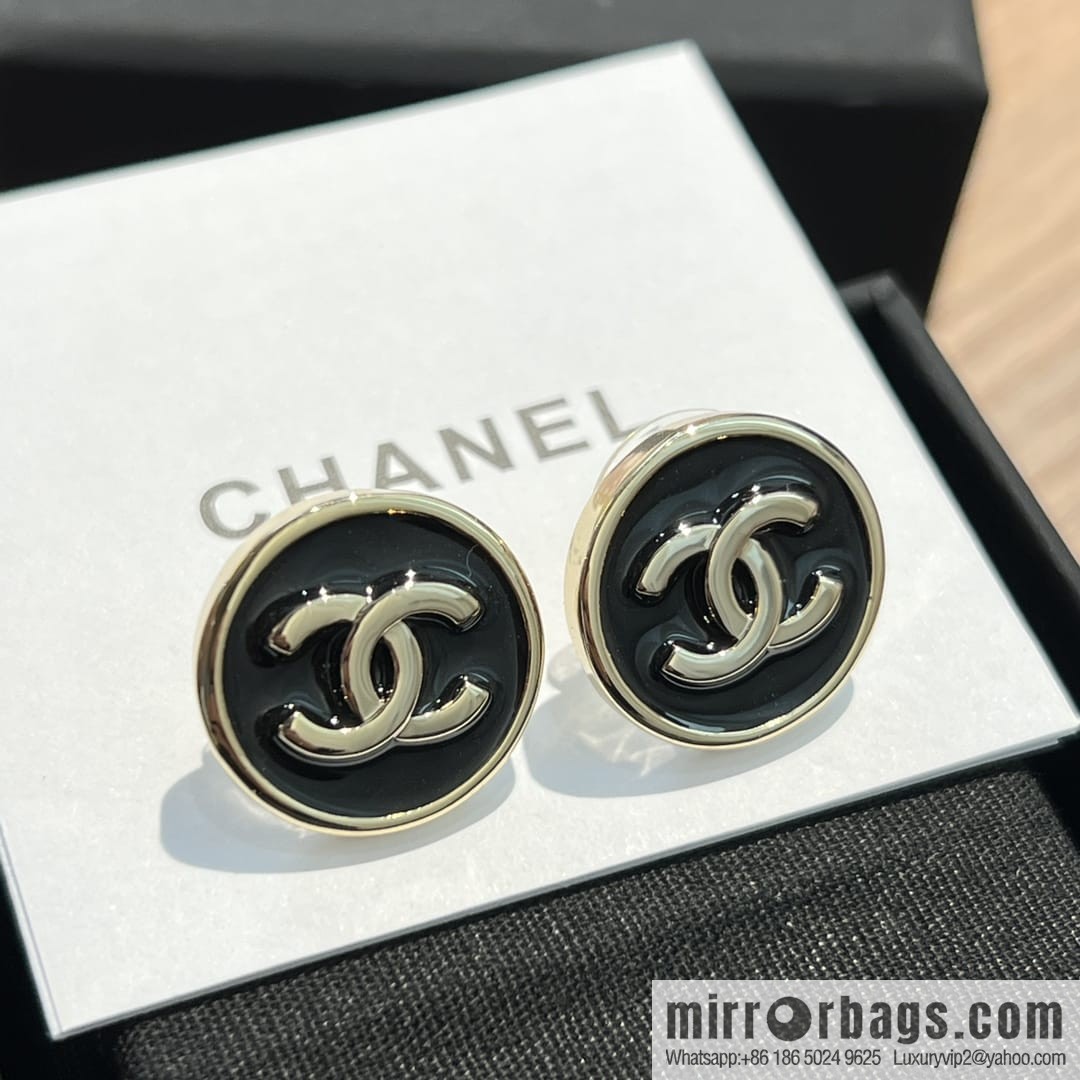 New ☑️ Chanel c1 double c round black stud earrings
