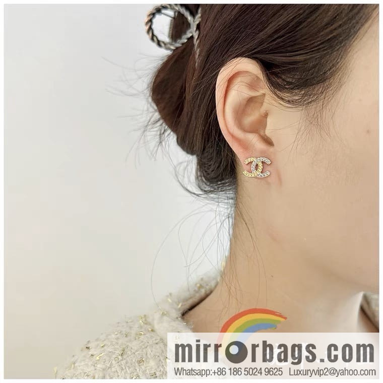 New ☑️ Chanel c1 double c color diamond color matching earrings