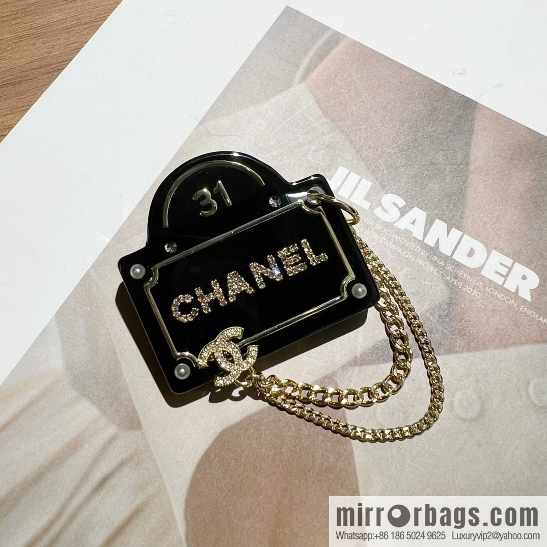 New ☑️ Chanel black brooch chain strap shopping bag brooch