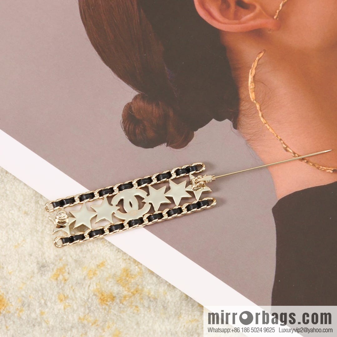 New ☑️ Chanel full diamond double c star black leather rope brooch