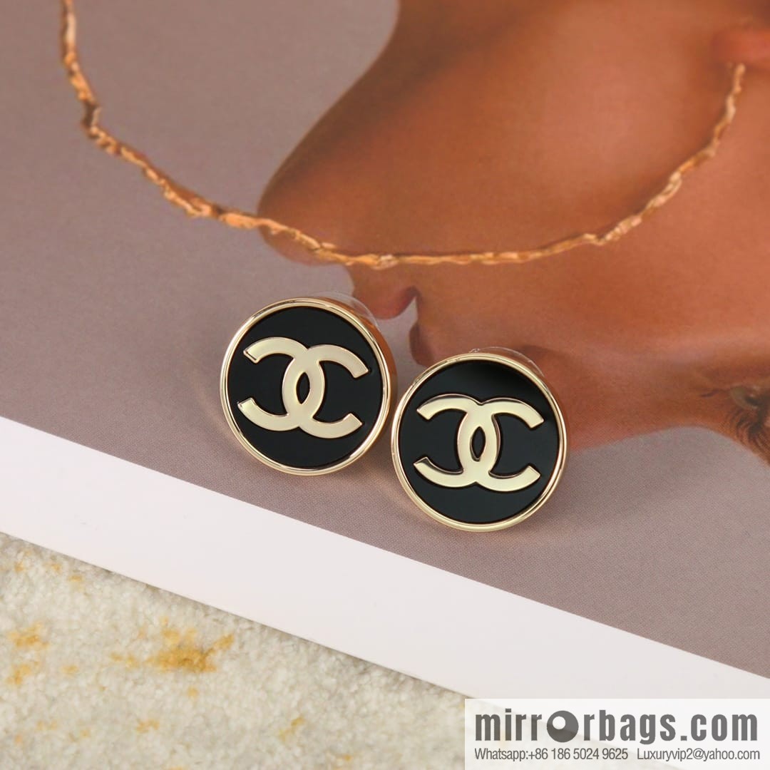 New ☑️ Chanel c1 double c round stud earrings