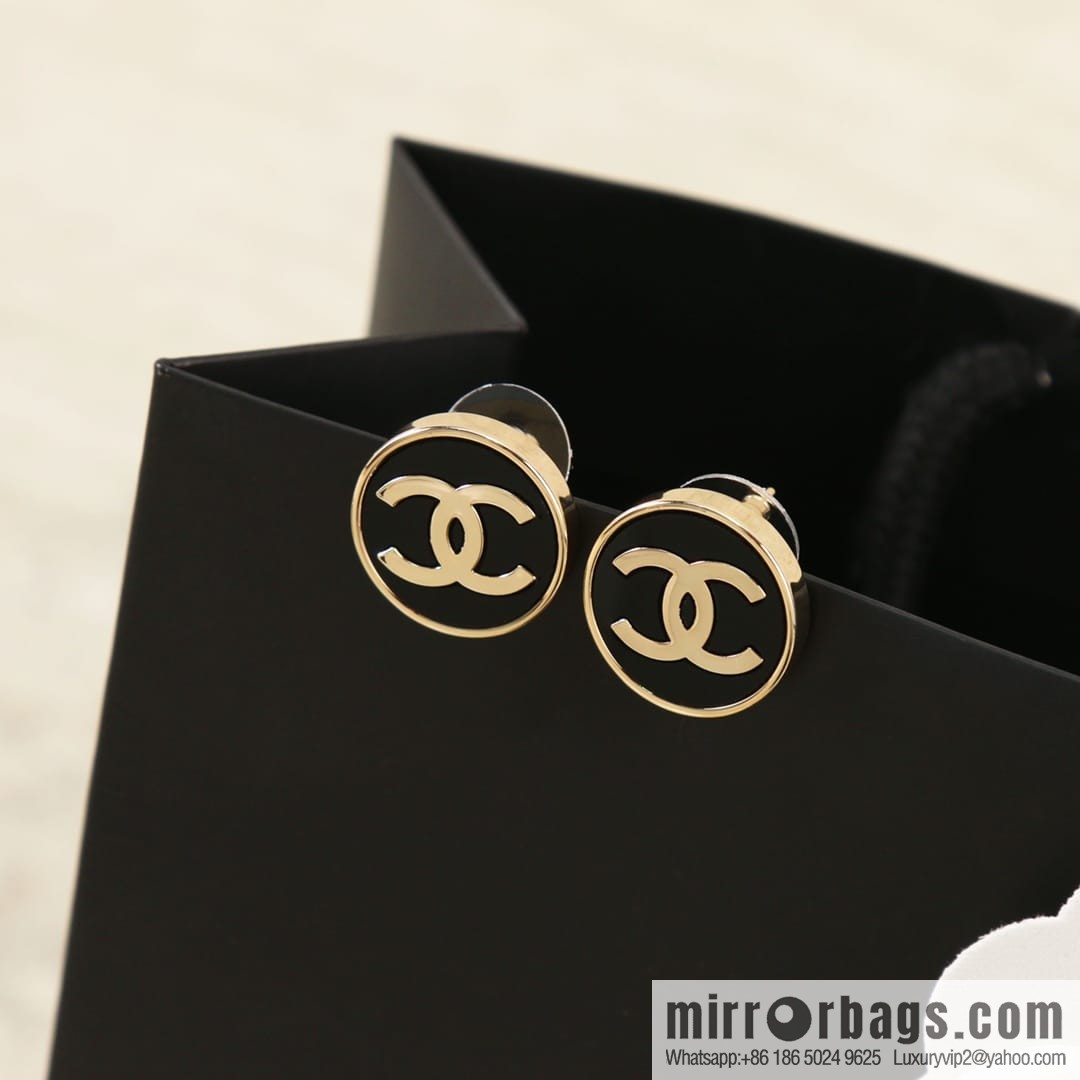 New ☑️ Chanel c1 double c round stud earrings