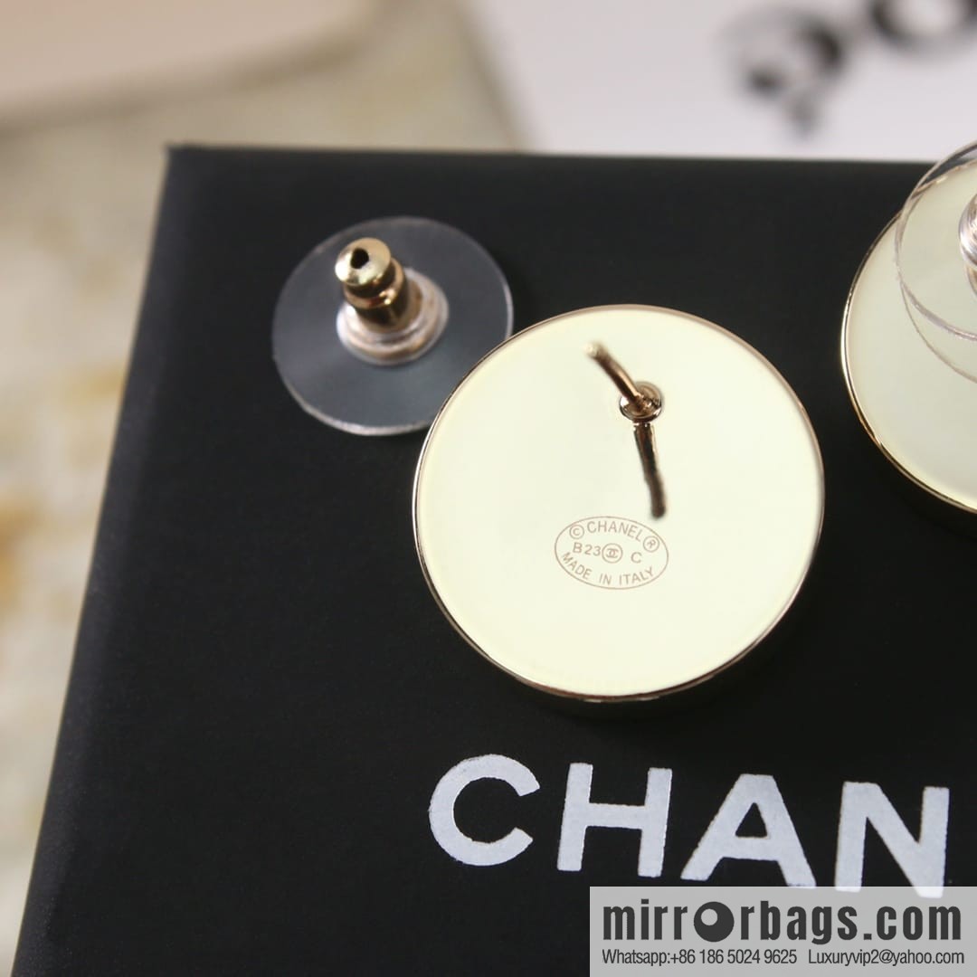 New ☑️ Chanel c1 double c round stud earrings