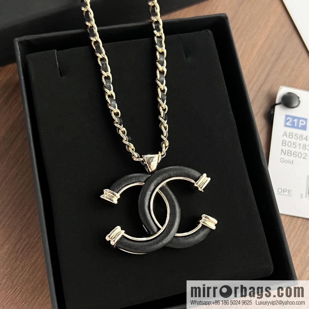 New ☑️ Chanel double c black leather brooch necklace