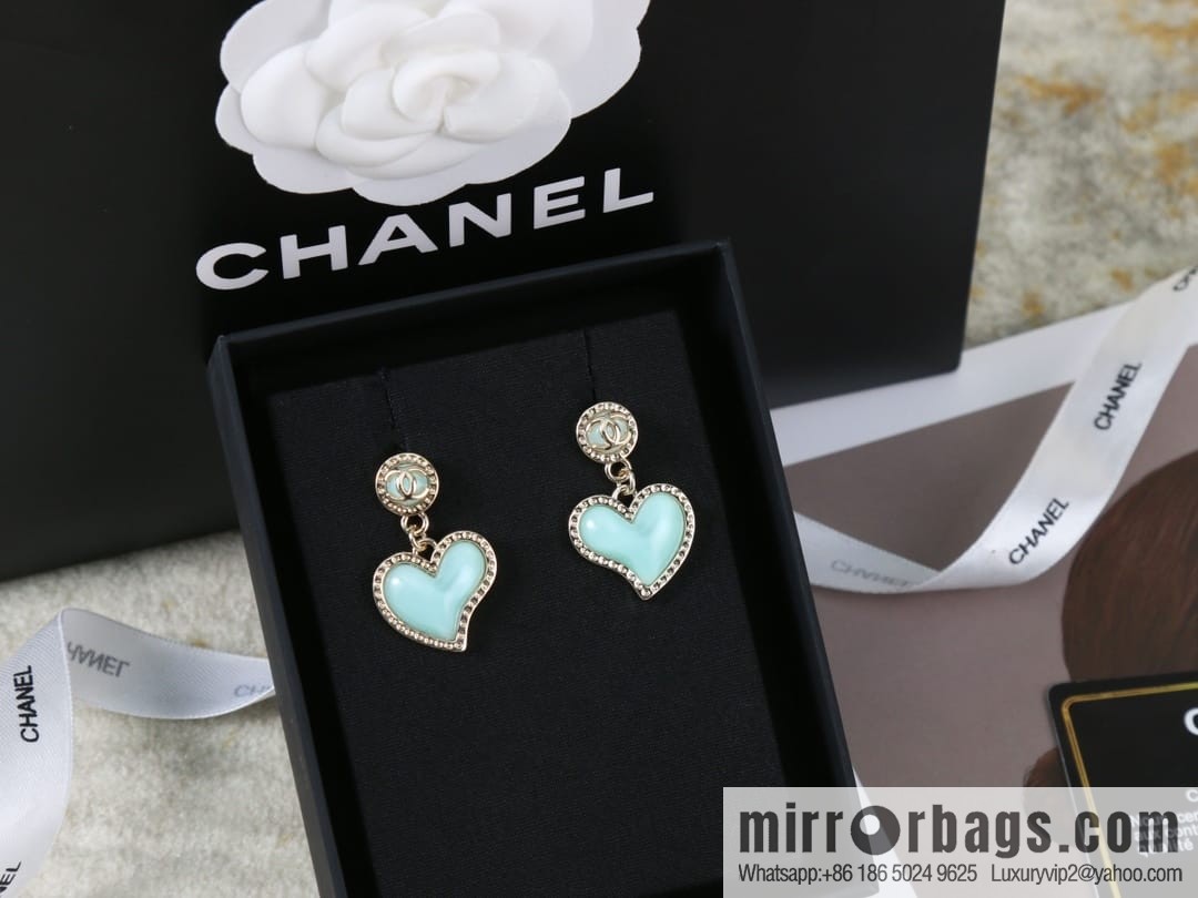 New ☑️ Chanel c2 double c peach heart love stud earrings