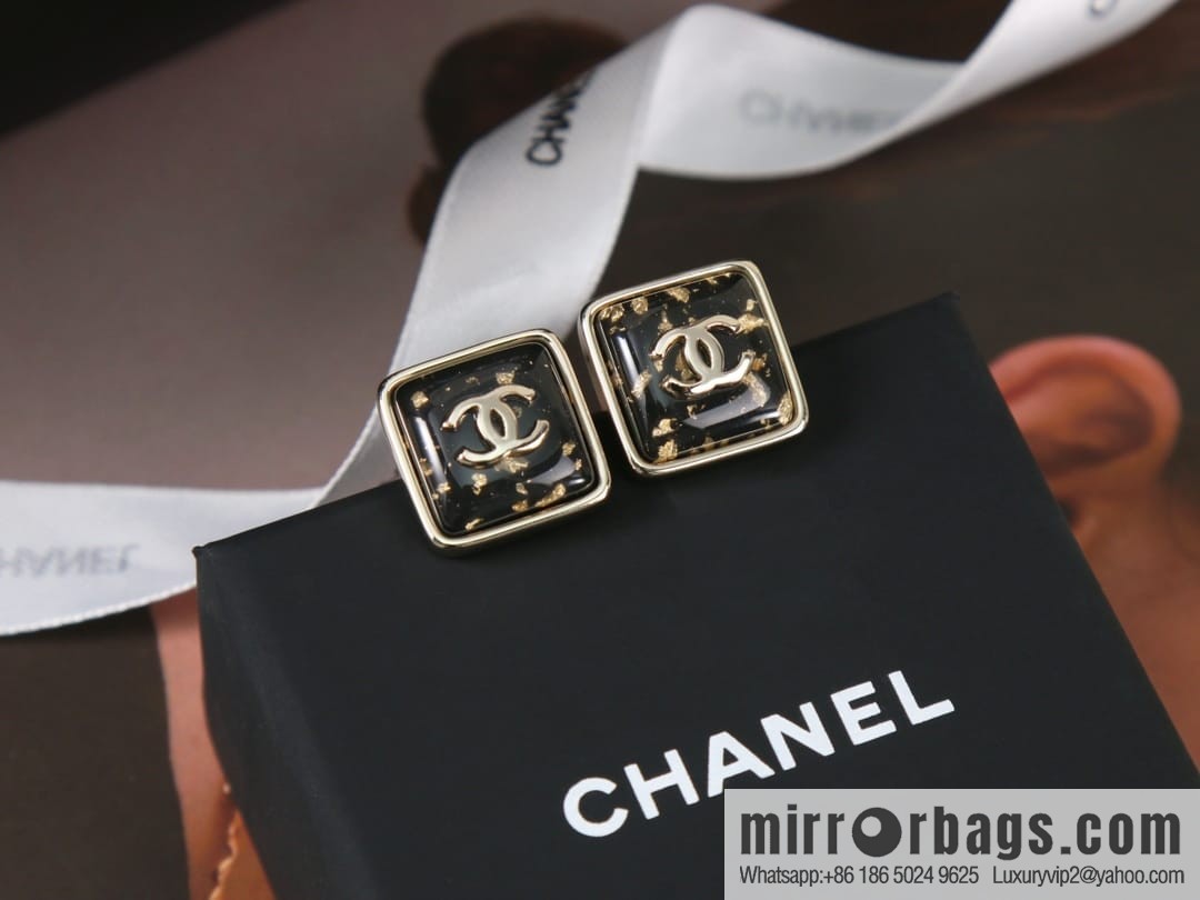 New ☑️ Chanel c1 double c square stud earrings