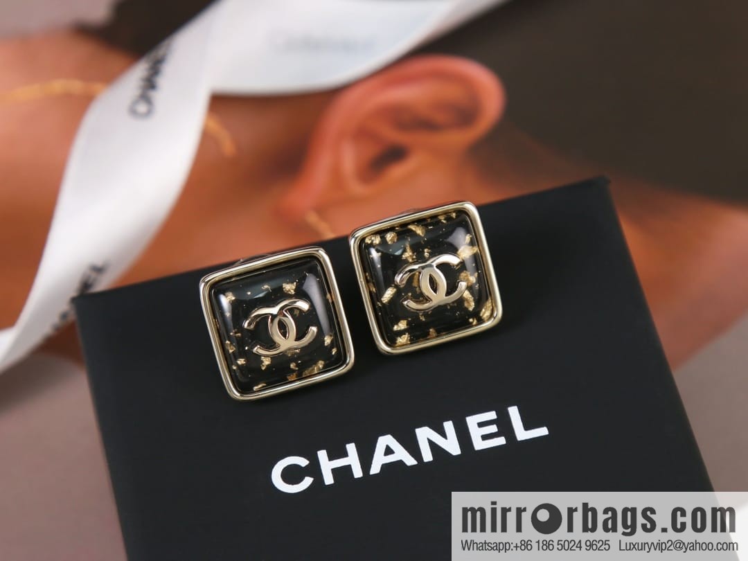 New ☑️ Chanel c1 double c square stud earrings