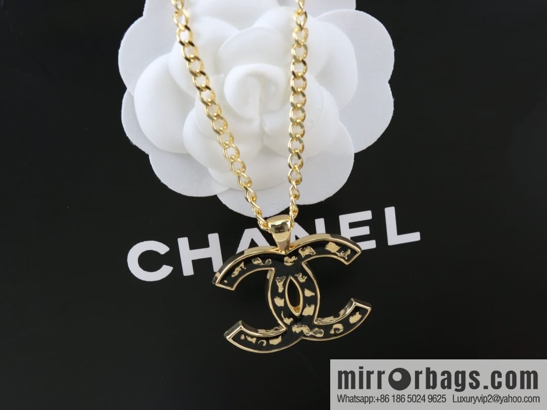 New ☑️ Chanel double c black enamel necklace