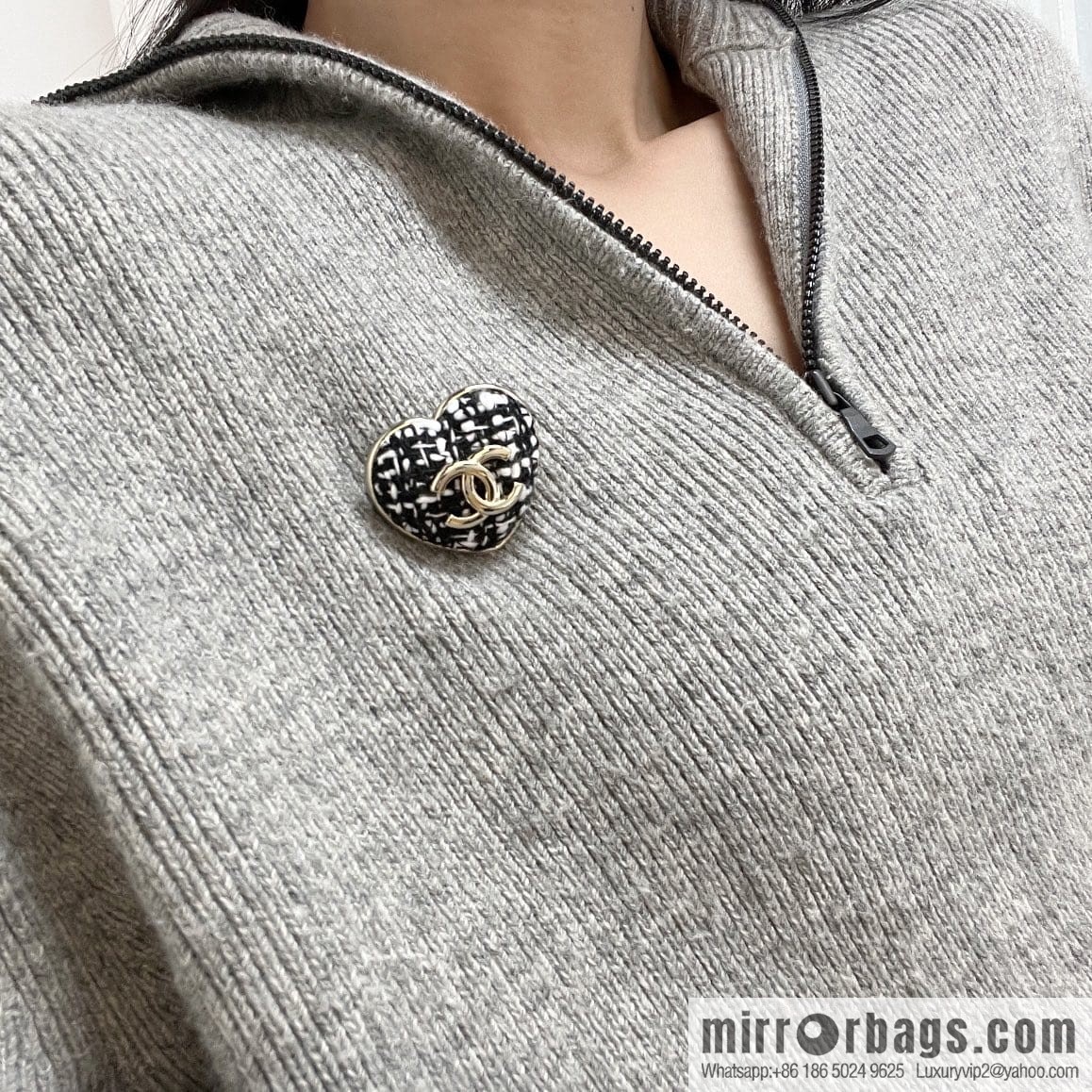 New ☑️ Chanel double c editing wool love peach heart brooch