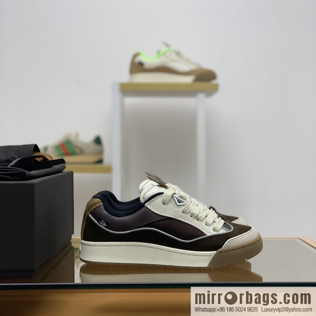 Dior uses granular calfskin with breathable mesh men's casual retro sneakers