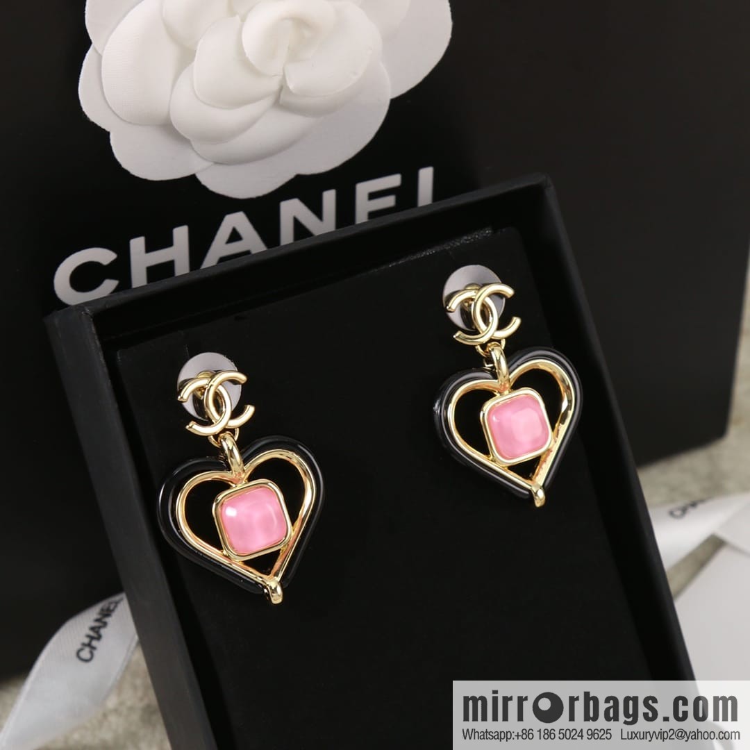 New ☑️ Chanel c2 double c peach heart love stud earrings